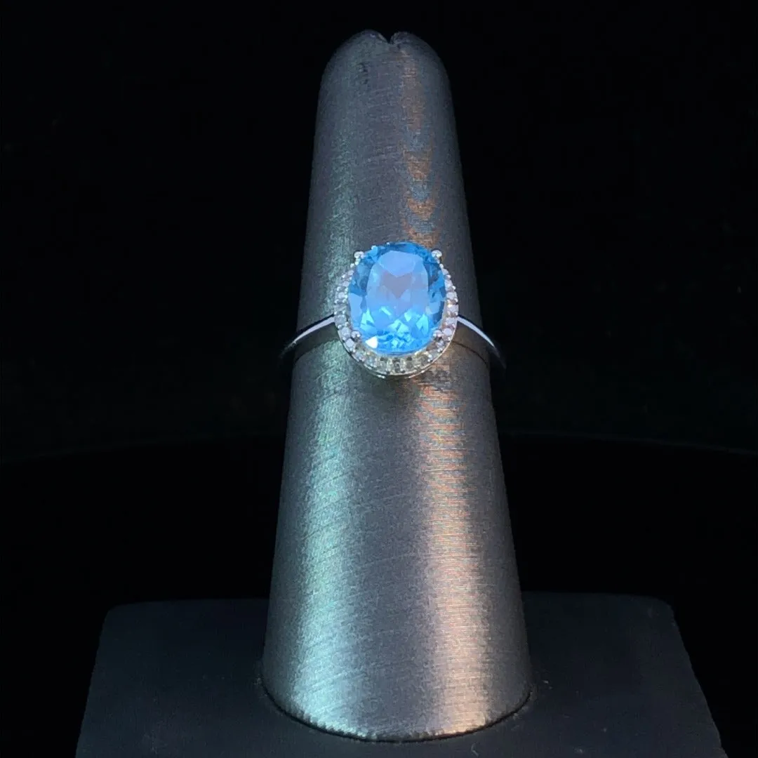 147117 - 2.15 ctw blue topaz and diamond ring