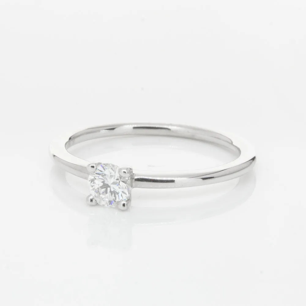 18ct White Gold .30ct Diamond Melba Ring