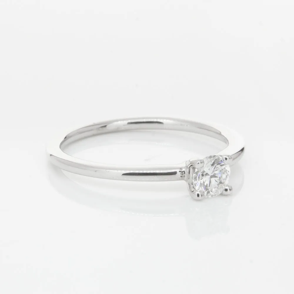 18ct White Gold .30ct Diamond Melba Ring