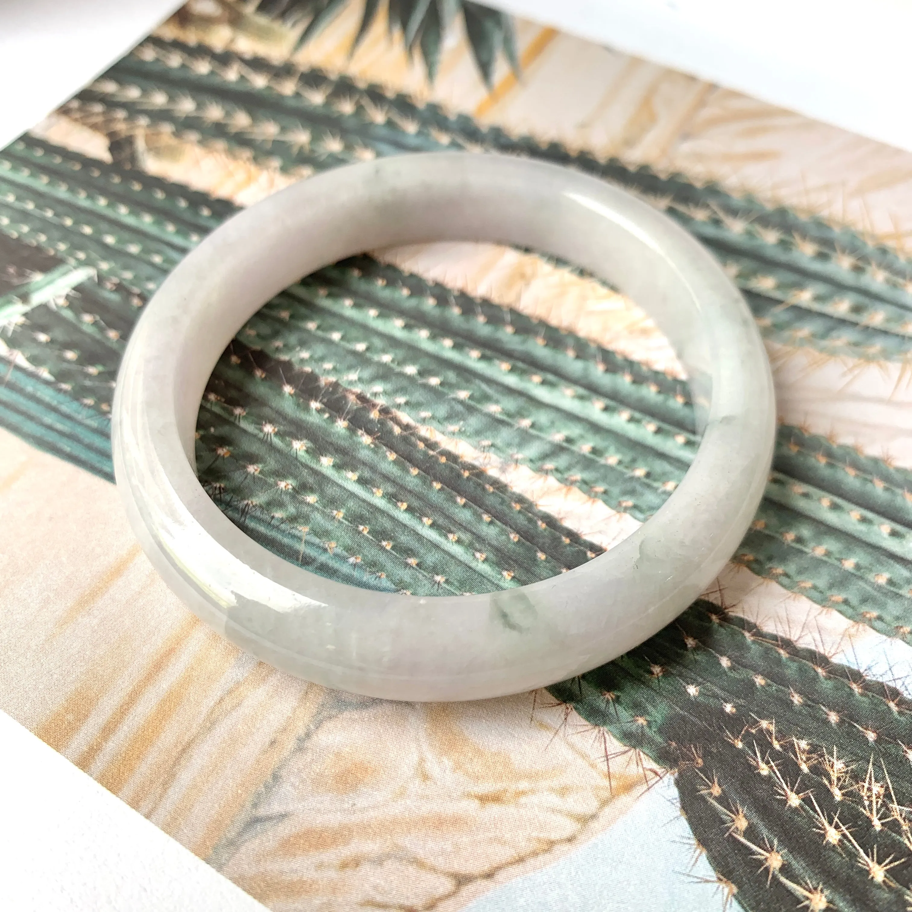 53.1mm A-Grade Natural Light Lavender Green Jadeite Modern Round Bangle No.330087