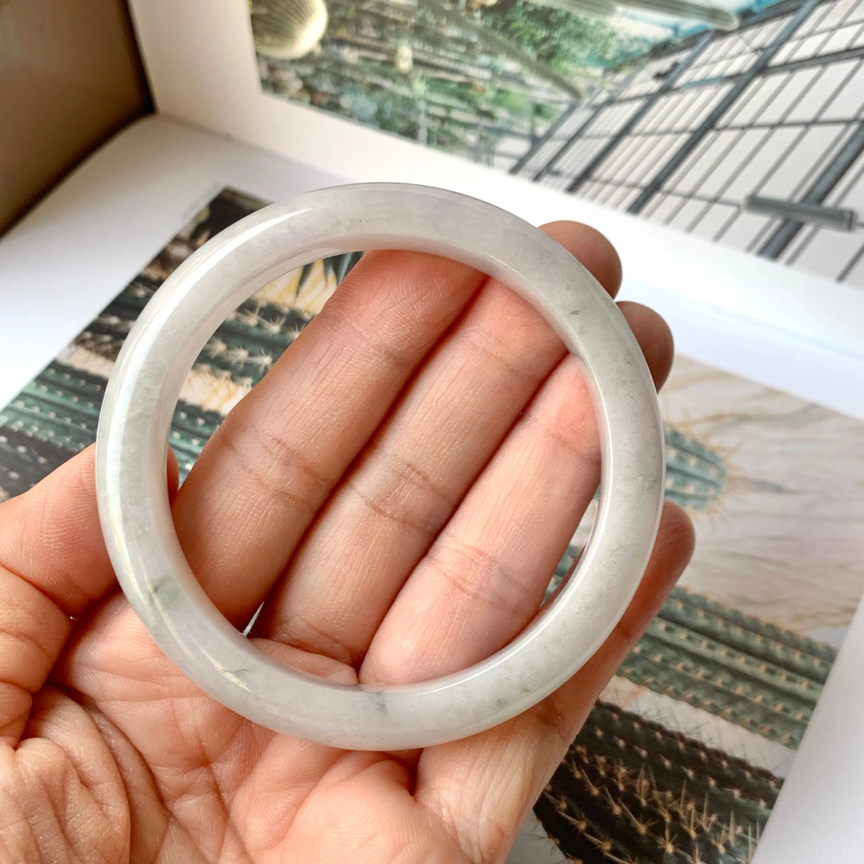 53.1mm A-Grade Natural Light Lavender Green Jadeite Modern Round Bangle No.330087