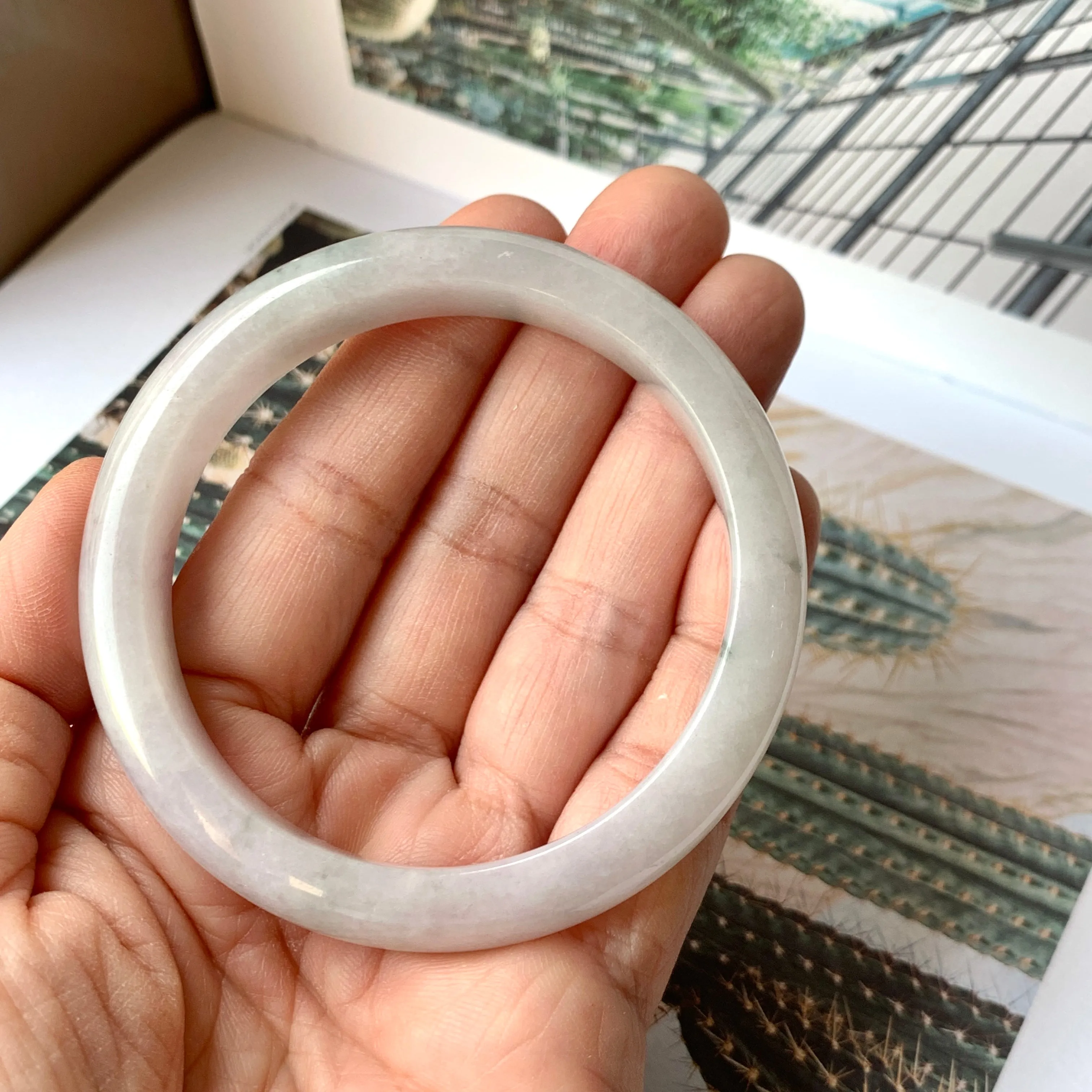 53.1mm A-Grade Natural Light Lavender Green Jadeite Modern Round Bangle No.330087