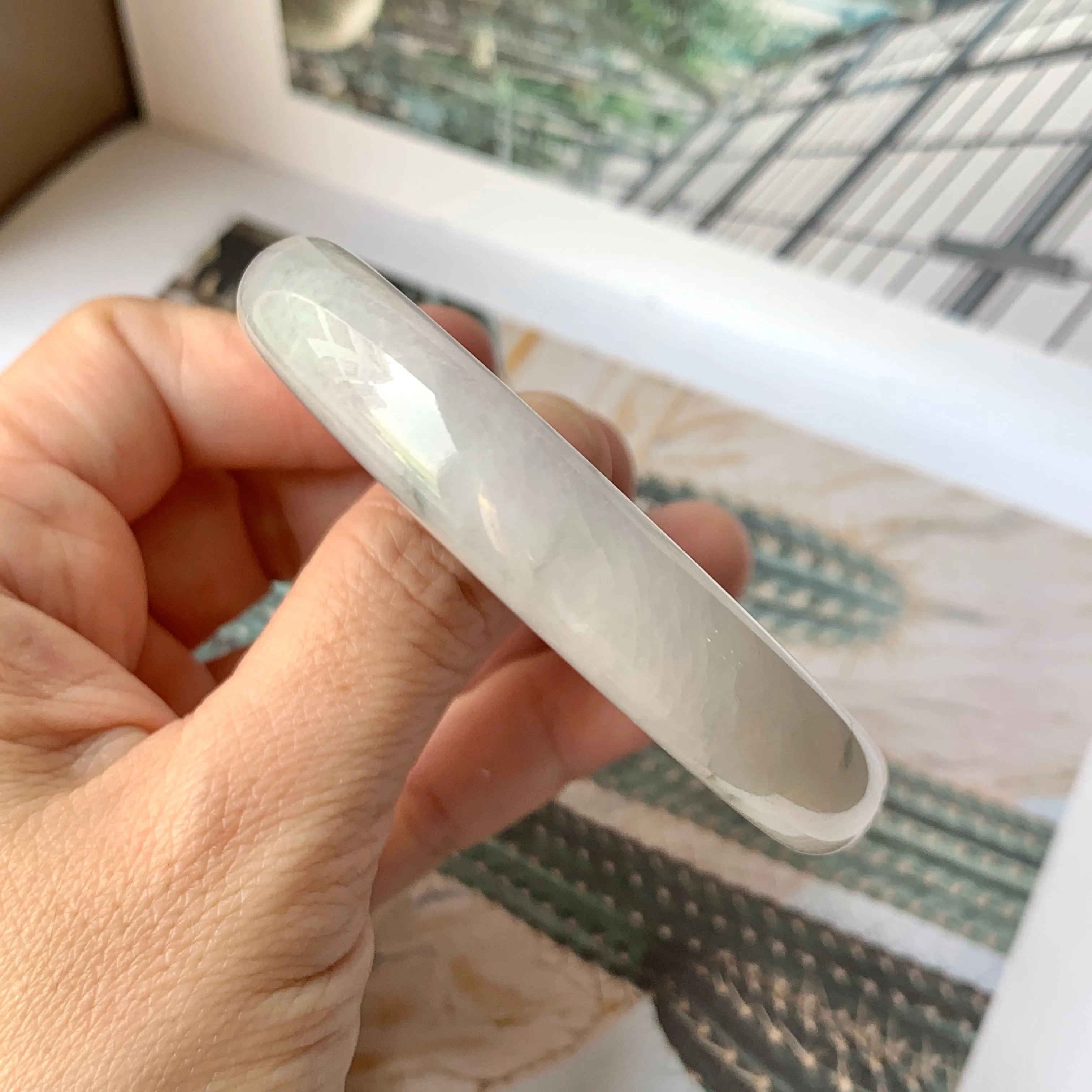53.1mm A-Grade Natural Light Lavender Green Jadeite Modern Round Bangle No.330087