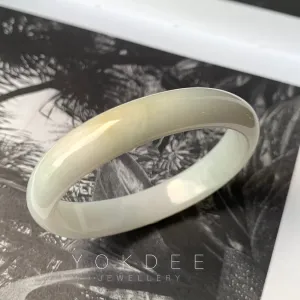53.1mm A-Grade Natural Tri-Colour Jadeite Modern Oval Bangle No.330091