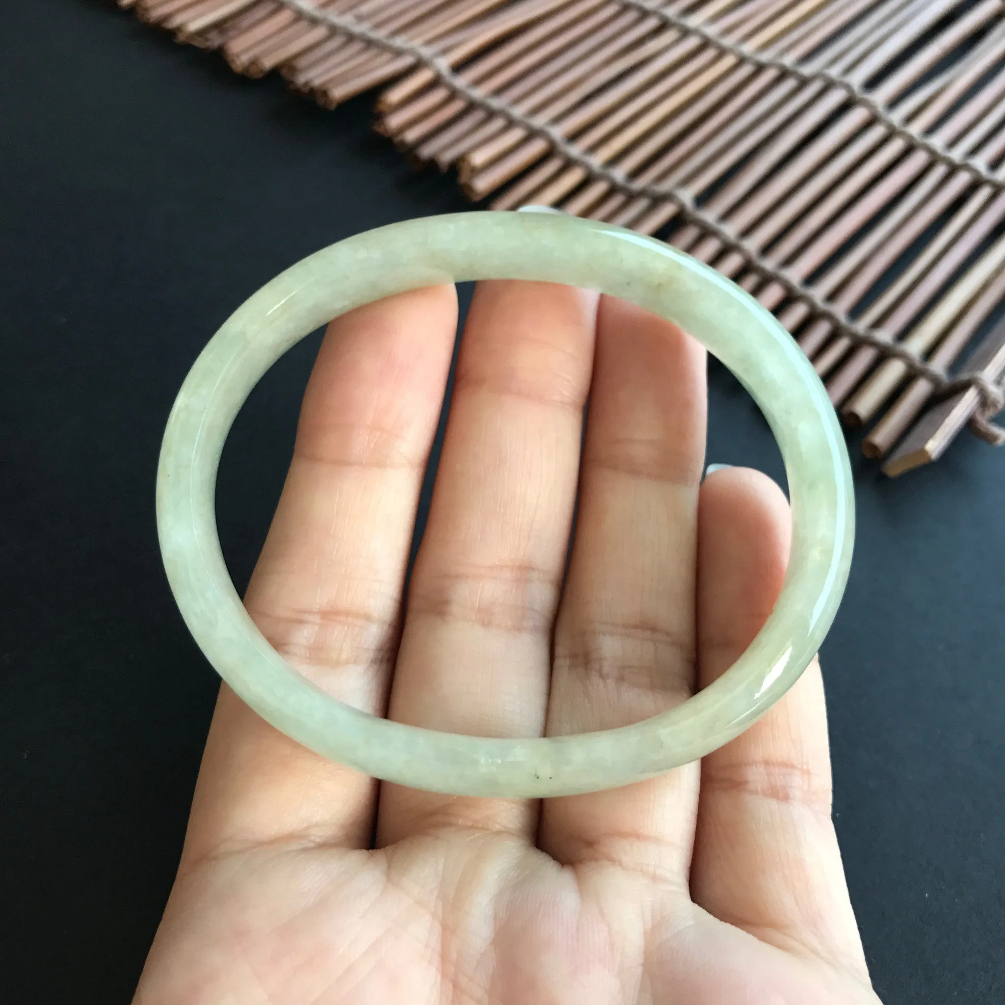 58mm A-Grade Natural Jadeite Modern Oval Bangle No.151008