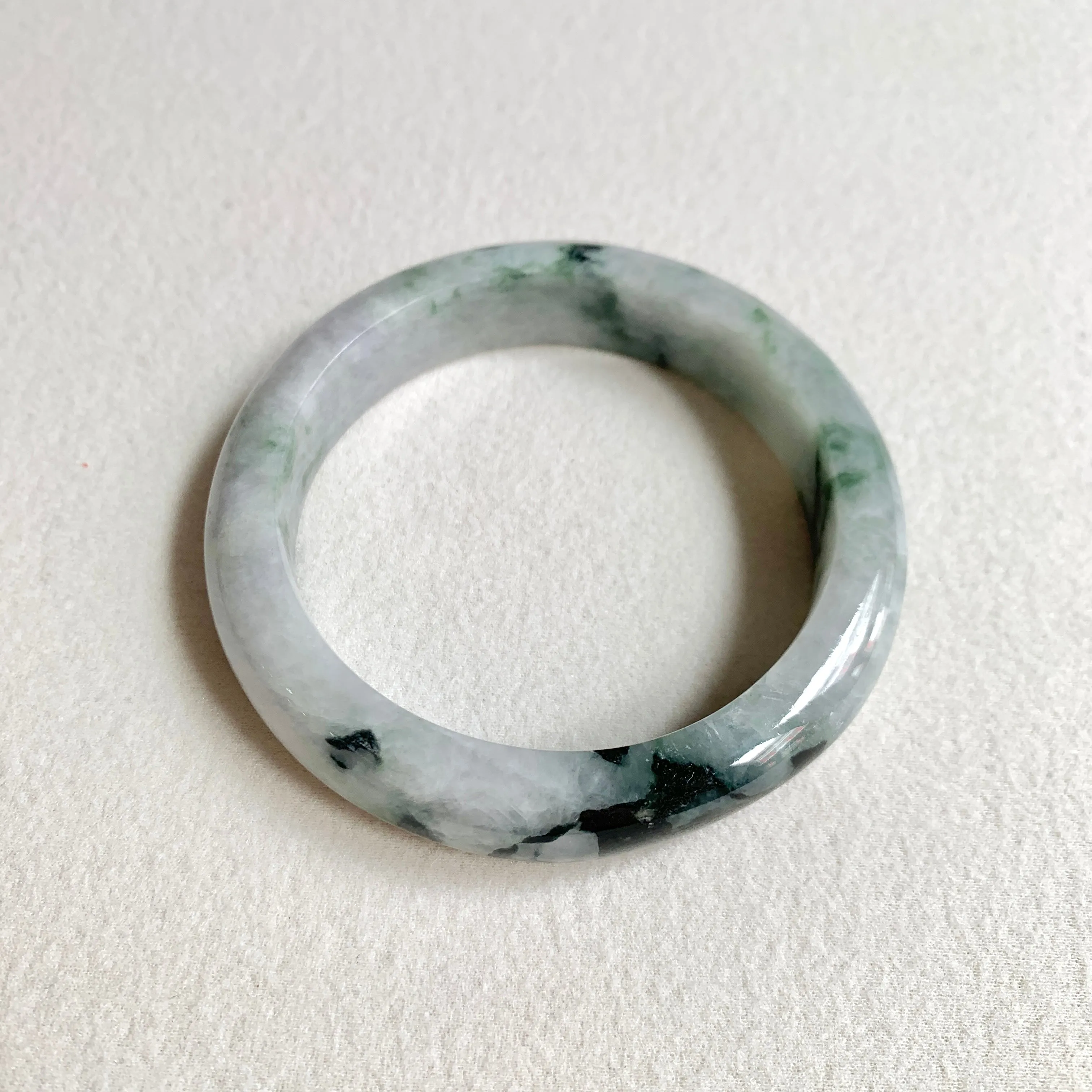 59.5mm A-Grade Natural Bluish Floral Modern Round Bangle No. 600173