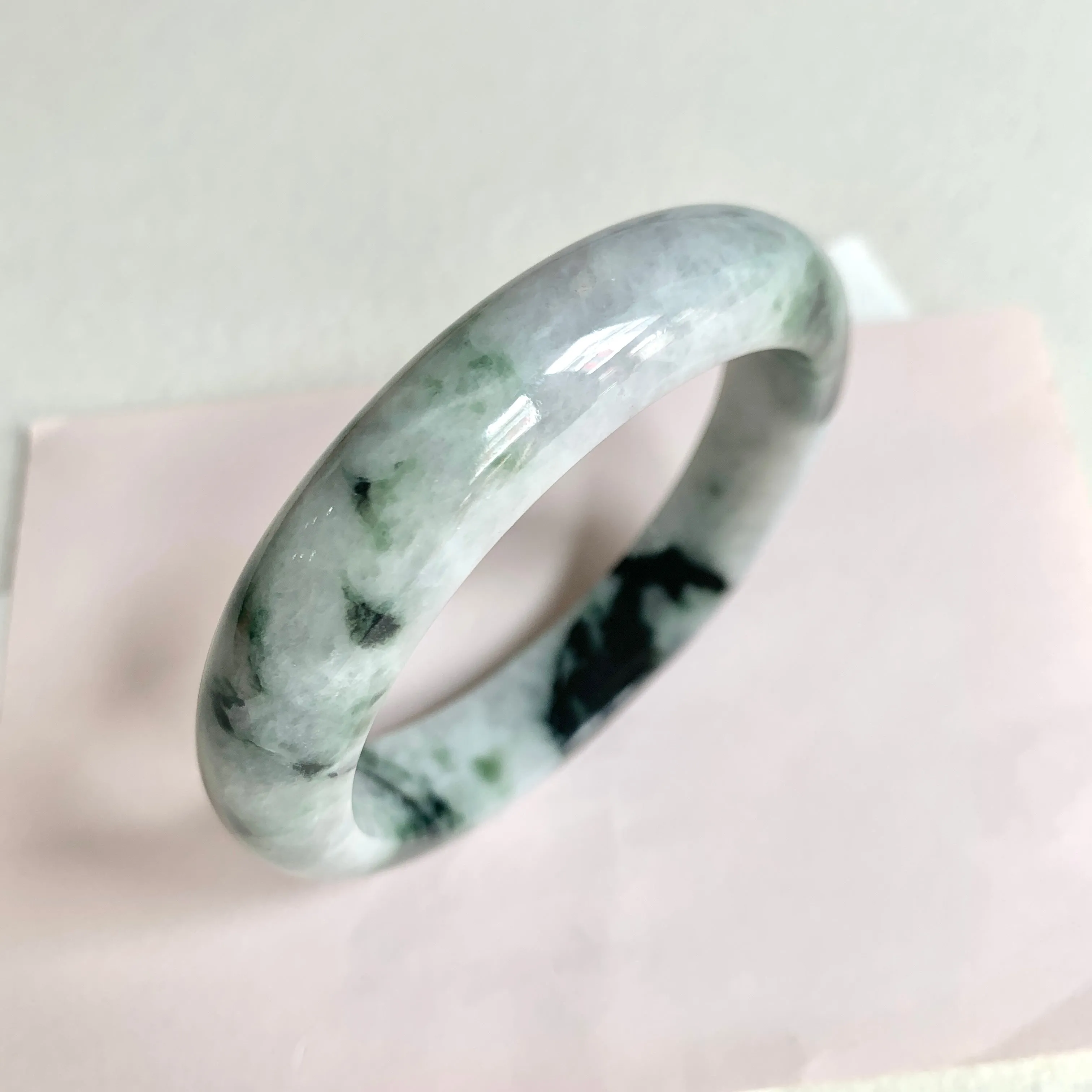 59.5mm A-Grade Natural Bluish Floral Modern Round Bangle No. 600173