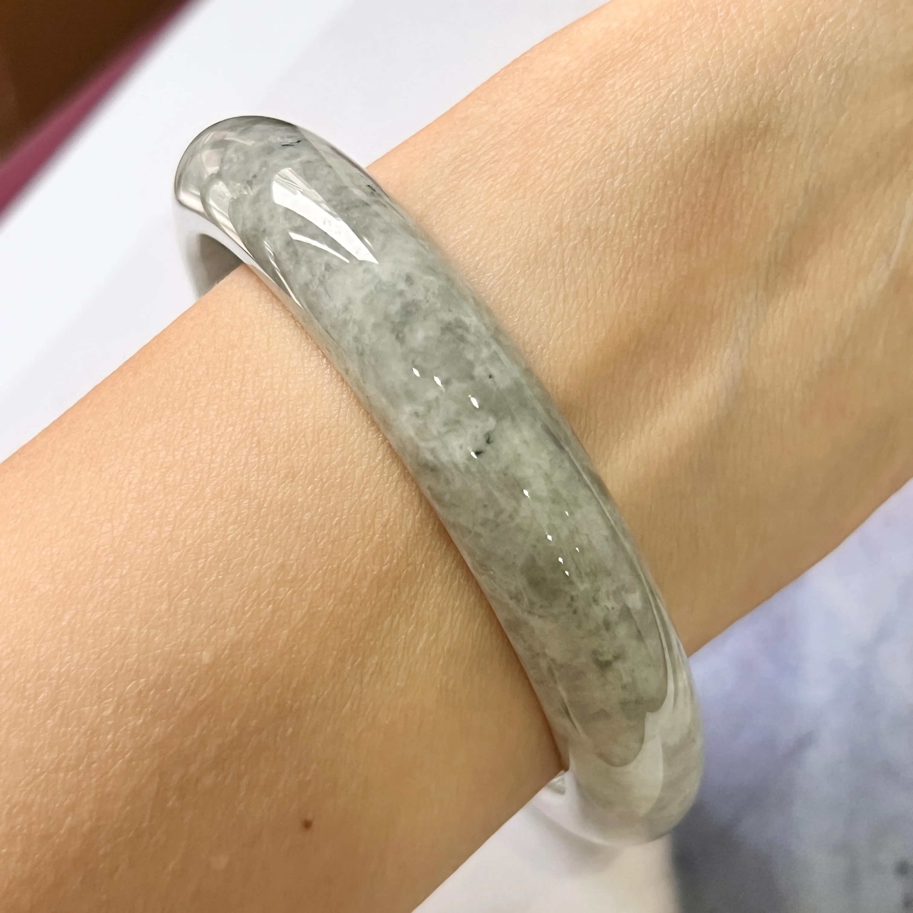 62.6mm A-Grade Natural Grey Jadeite Modern Round Bangle No.330081