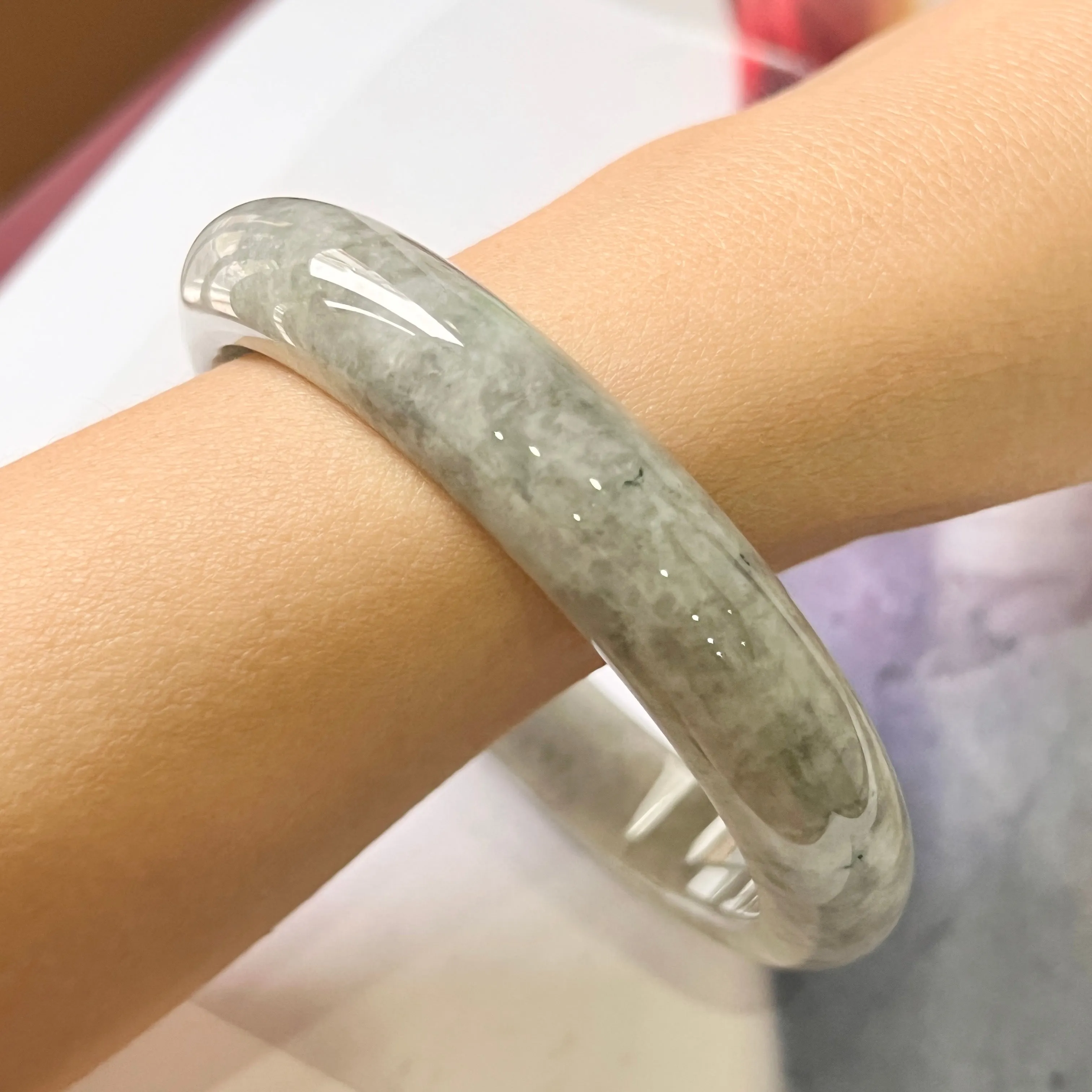 62.6mm A-Grade Natural Grey Jadeite Modern Round Bangle No.330081
