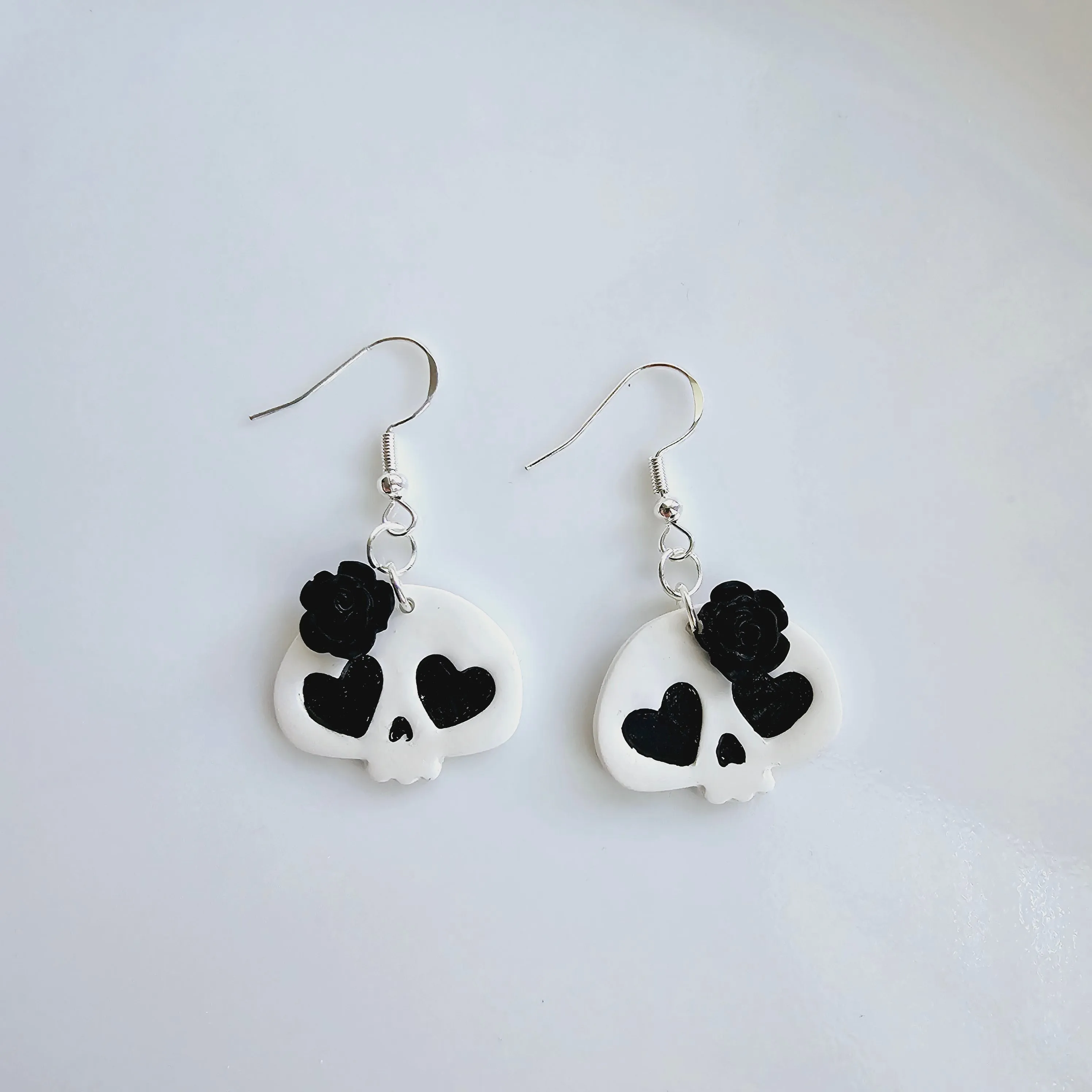 Amor Muerto Earrings