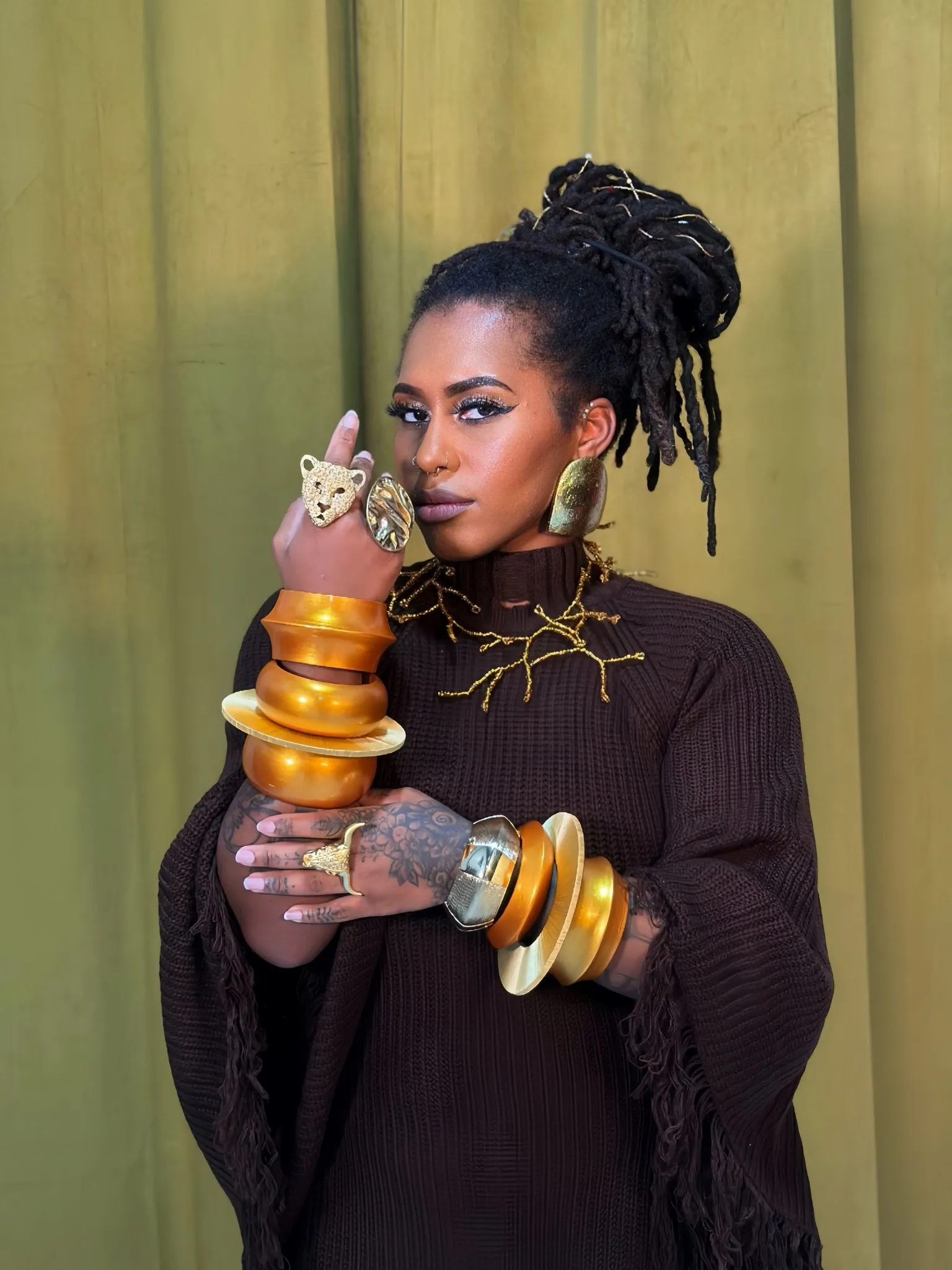 Aye Wura Honey Gold Chunky Wood Bangle