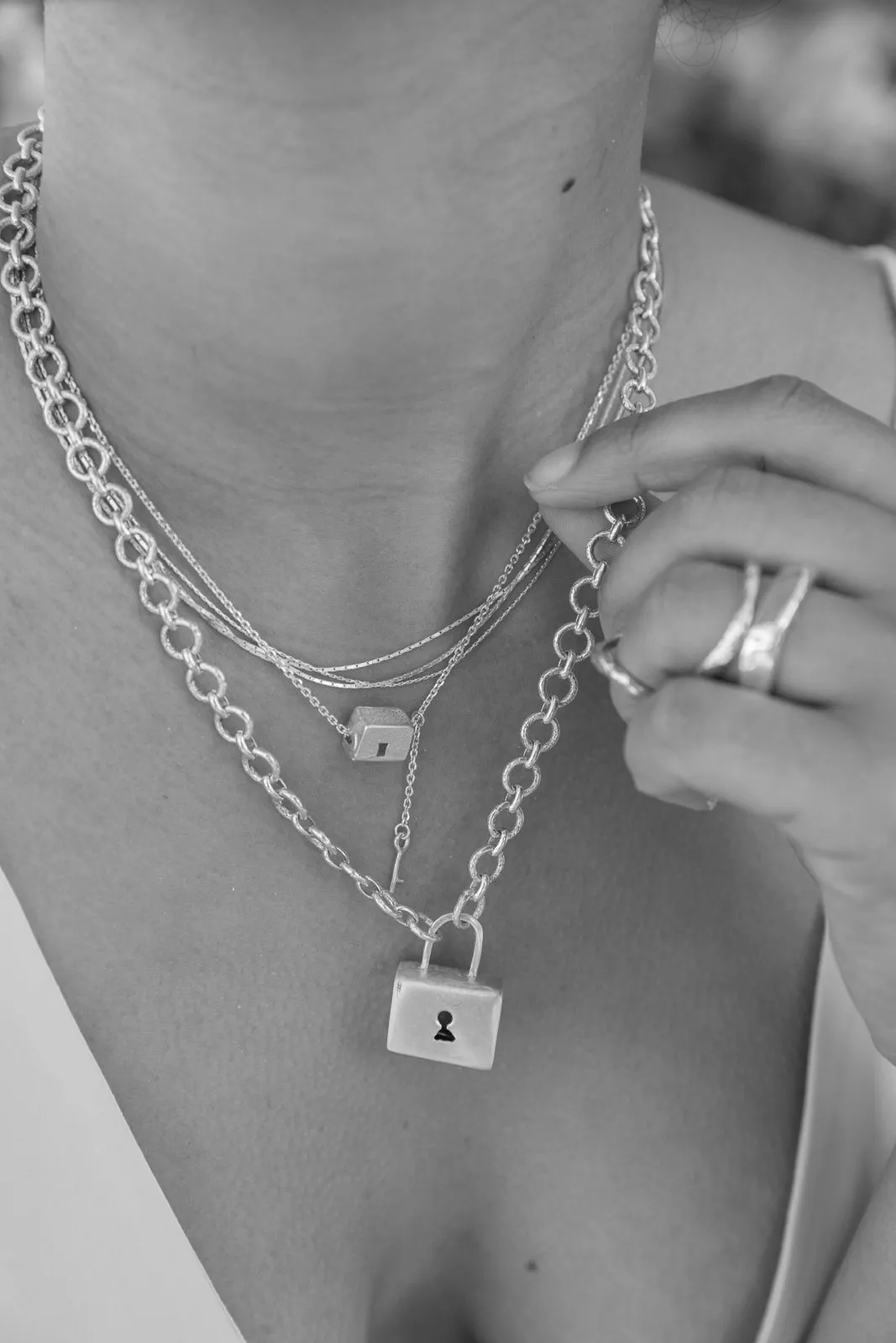 Baggage Necklace | Gold