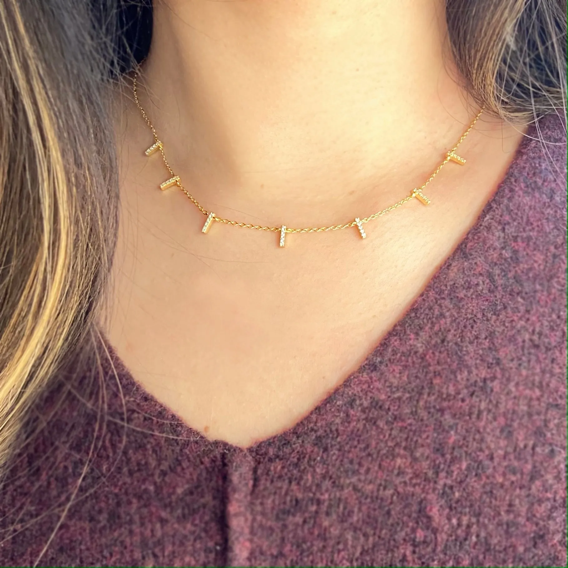 Bar Choker Necklace With Crystals