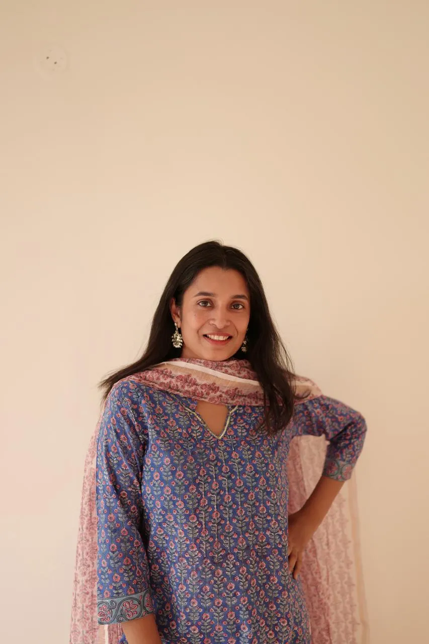 Blue butti Hand Embroidered Set