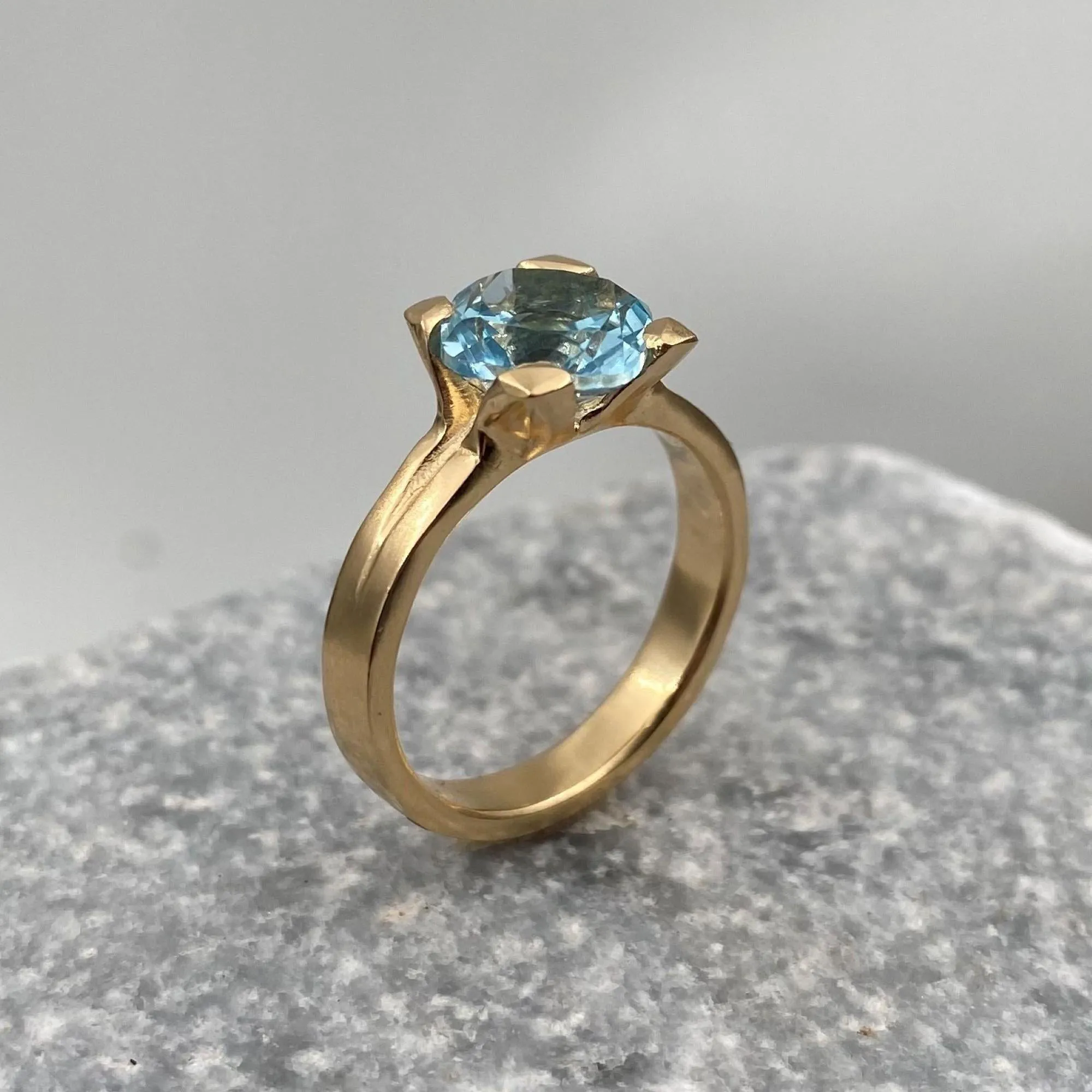 Blue Topaz Ring,Topaz Birthstone Ring,Bday Gifts for Women,Stone Ring,November Birthstone,Wedding Rings for Women,Engagement Ring