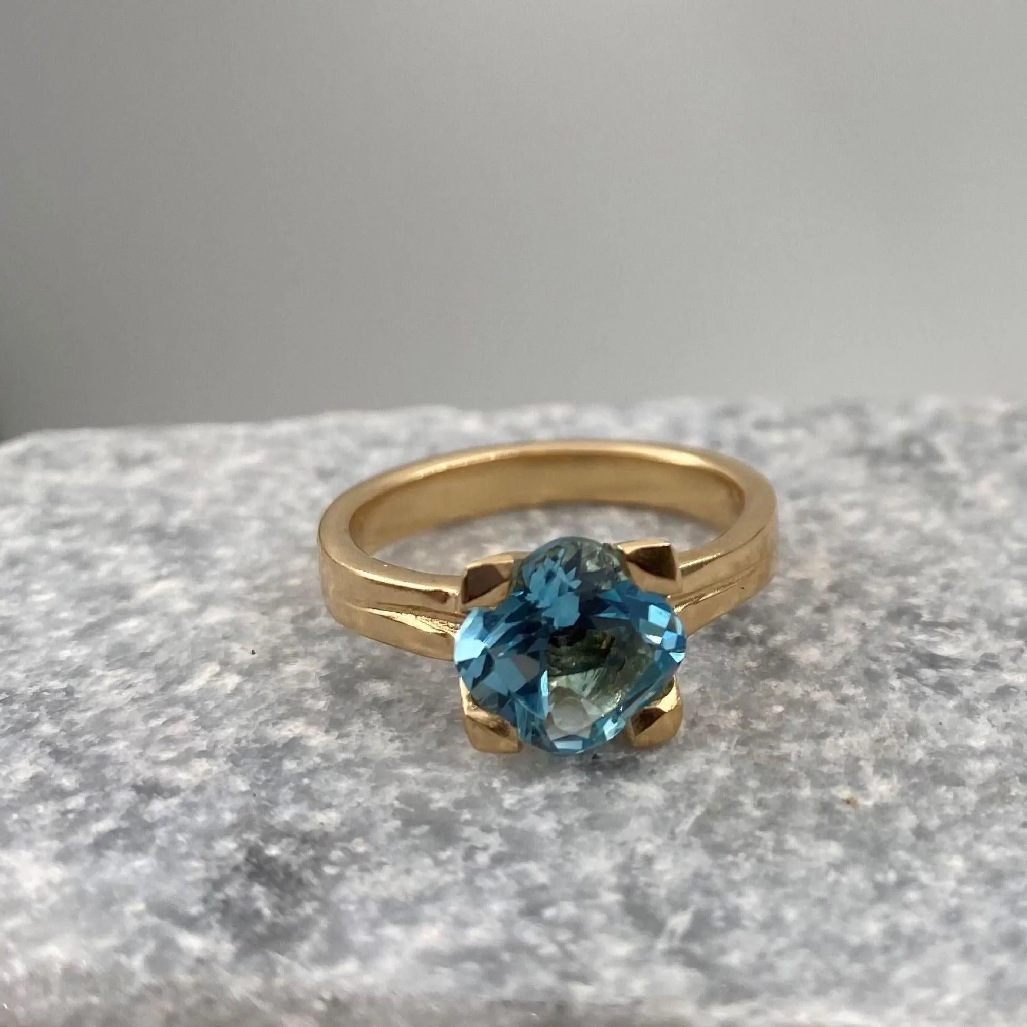 Blue Topaz Ring,Topaz Birthstone Ring,Bday Gifts for Women,Stone Ring,November Birthstone,Wedding Rings for Women,Engagement Ring