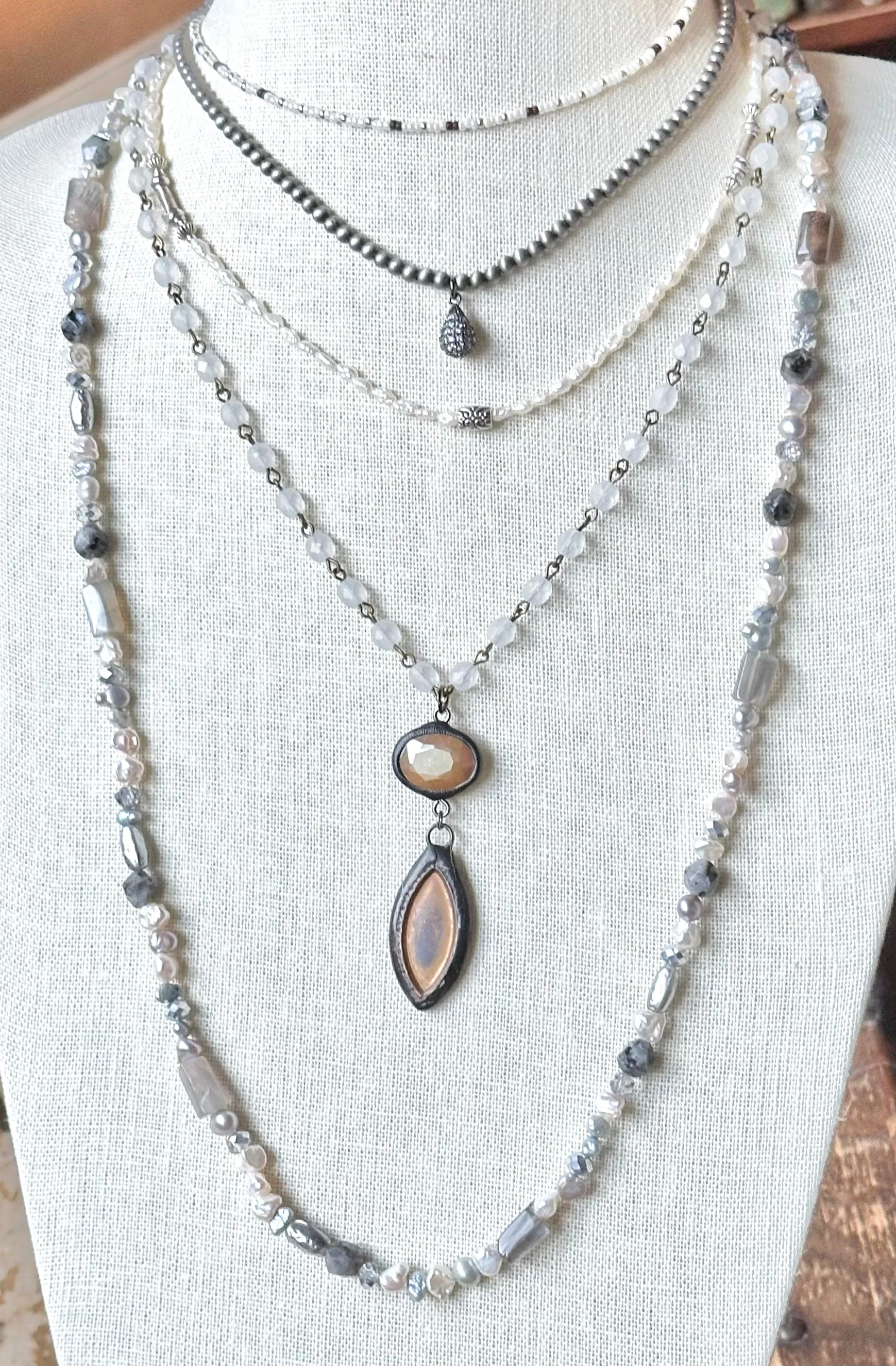Boho Chic Mohave Pearl Beaded Necklace