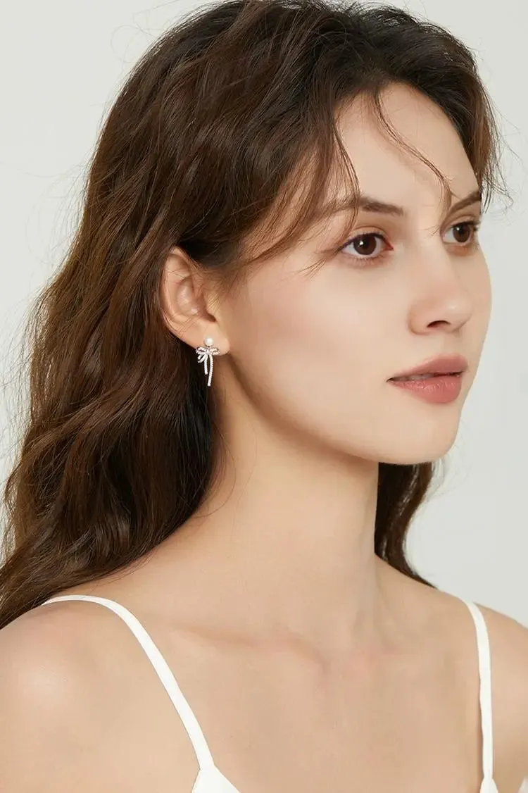 Bow Earrings with Pearl and Glimmer Gem