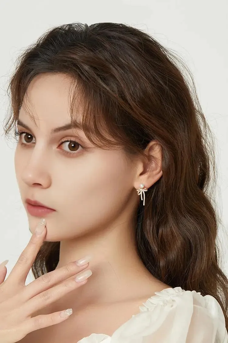 Bow Earrings with Pearl and Glimmer Gem