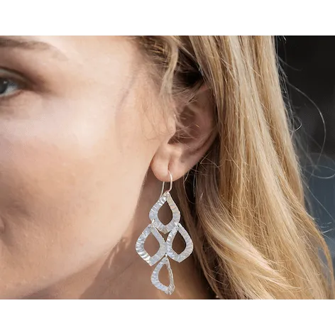 Cabo Iris Earring in Silver Foil