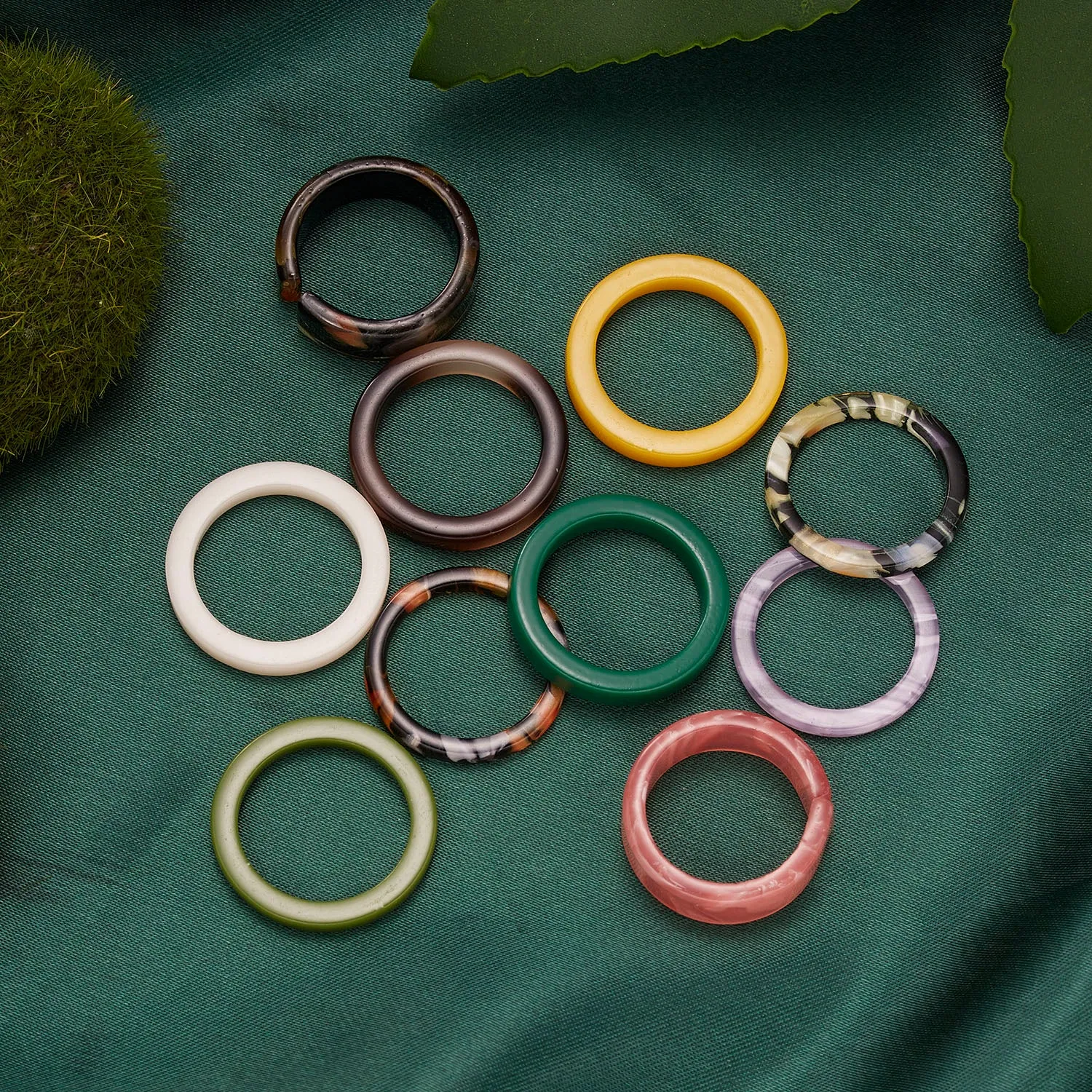 Colourful Resin Acrylic Rings Set