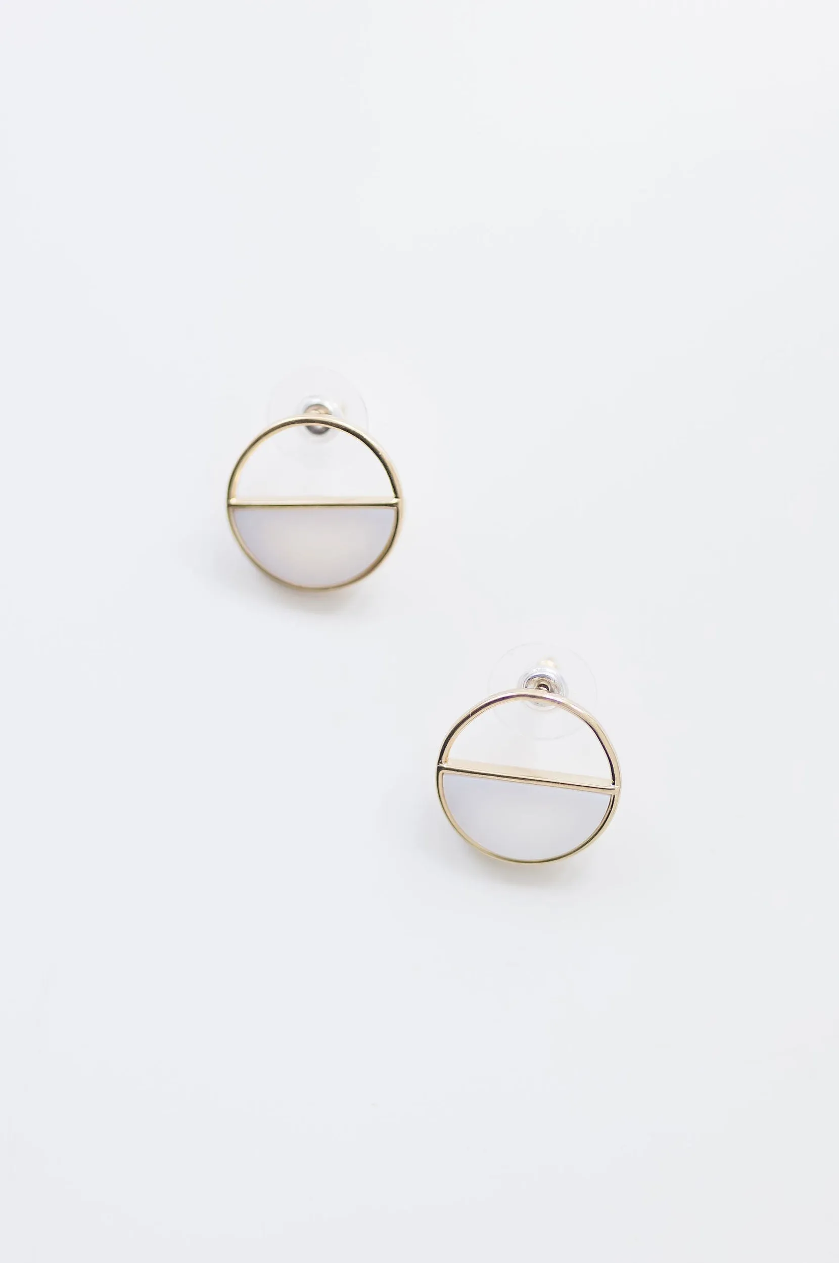 Cora Open Two Tone Round Earrings Gold