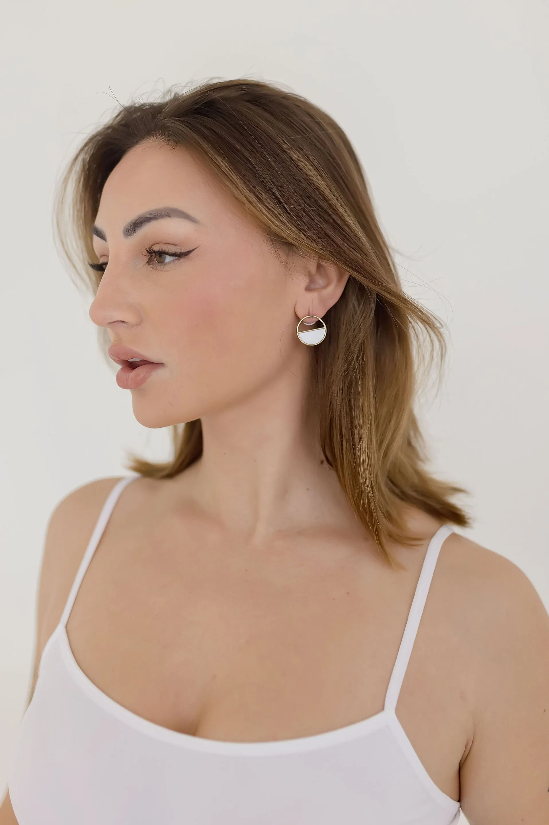 Cora Open Two Tone Round Earrings Gold