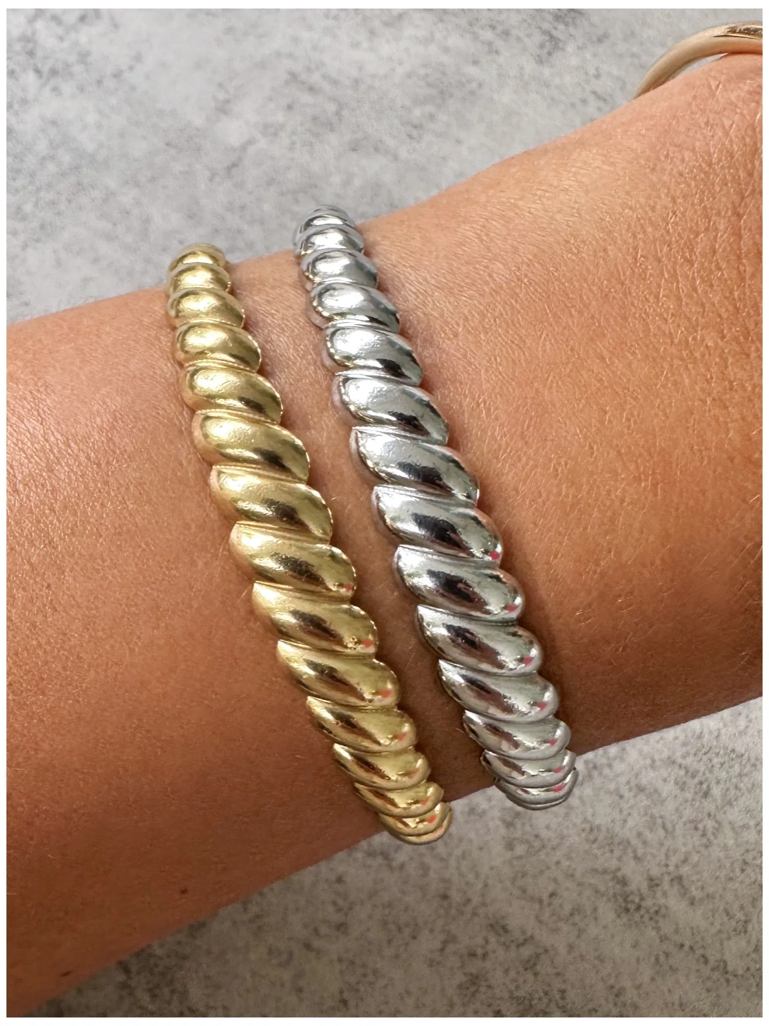 Dana Bangles