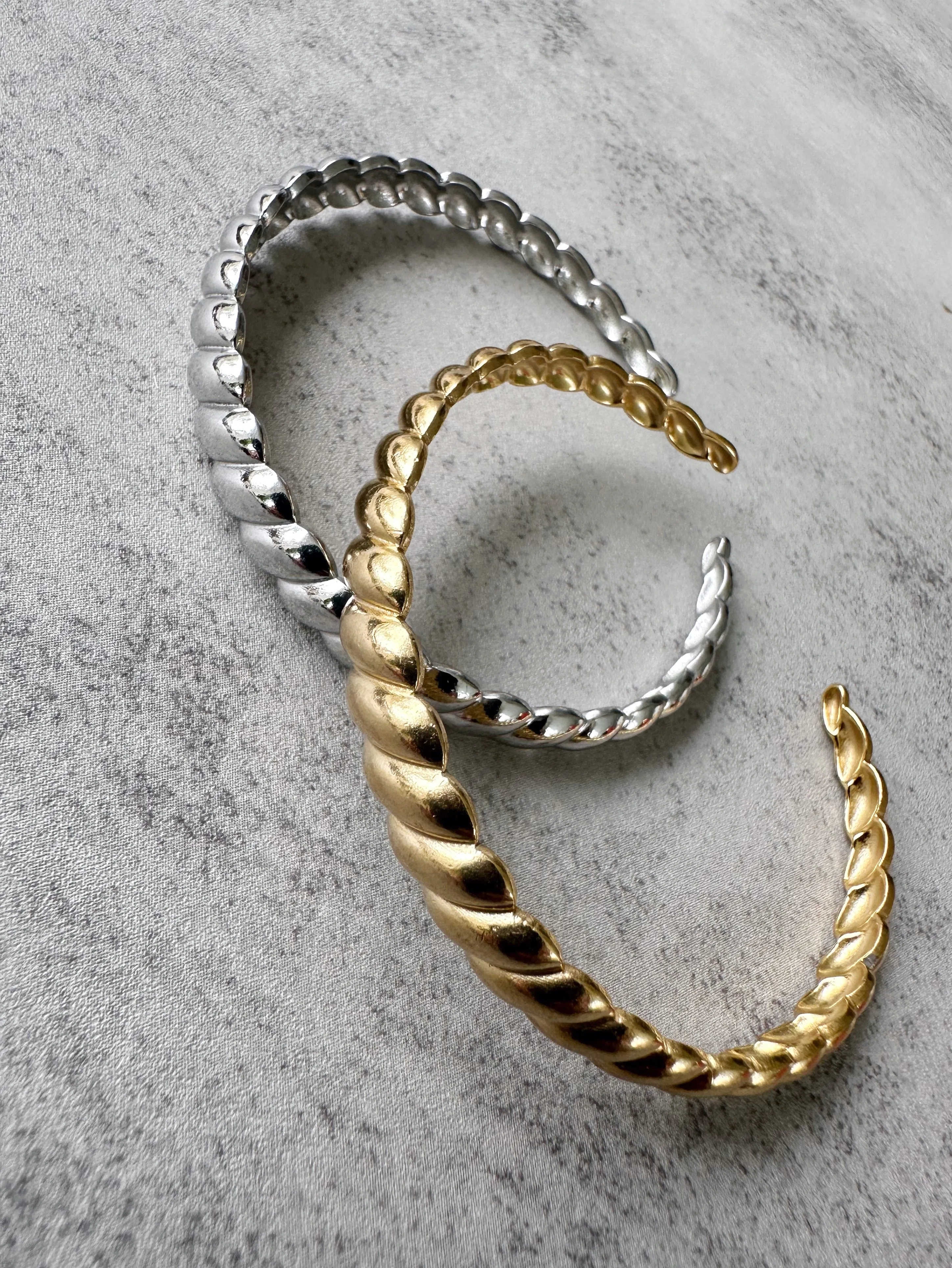 Dana Bangles