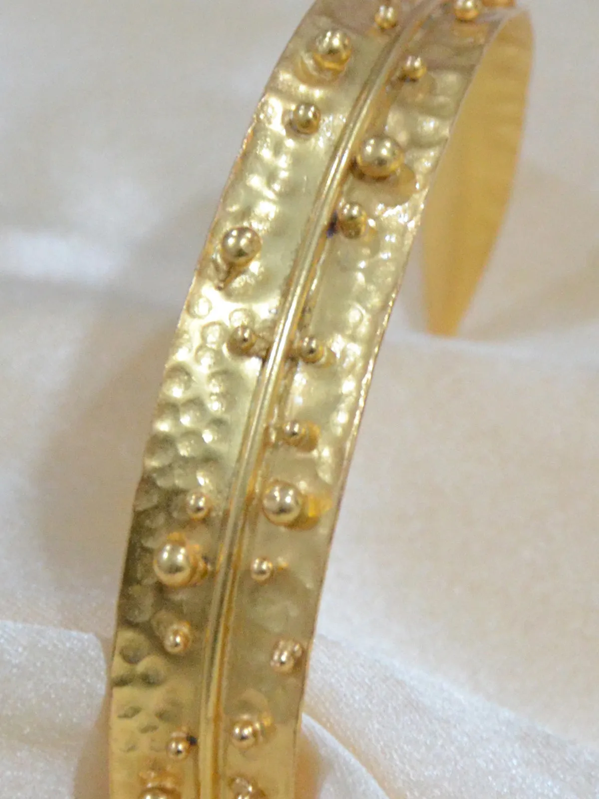 Dira Bangle Morning Dew Gold Set of 2