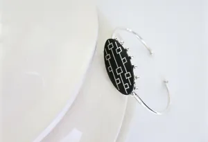 Elegant oval Bidri bangle