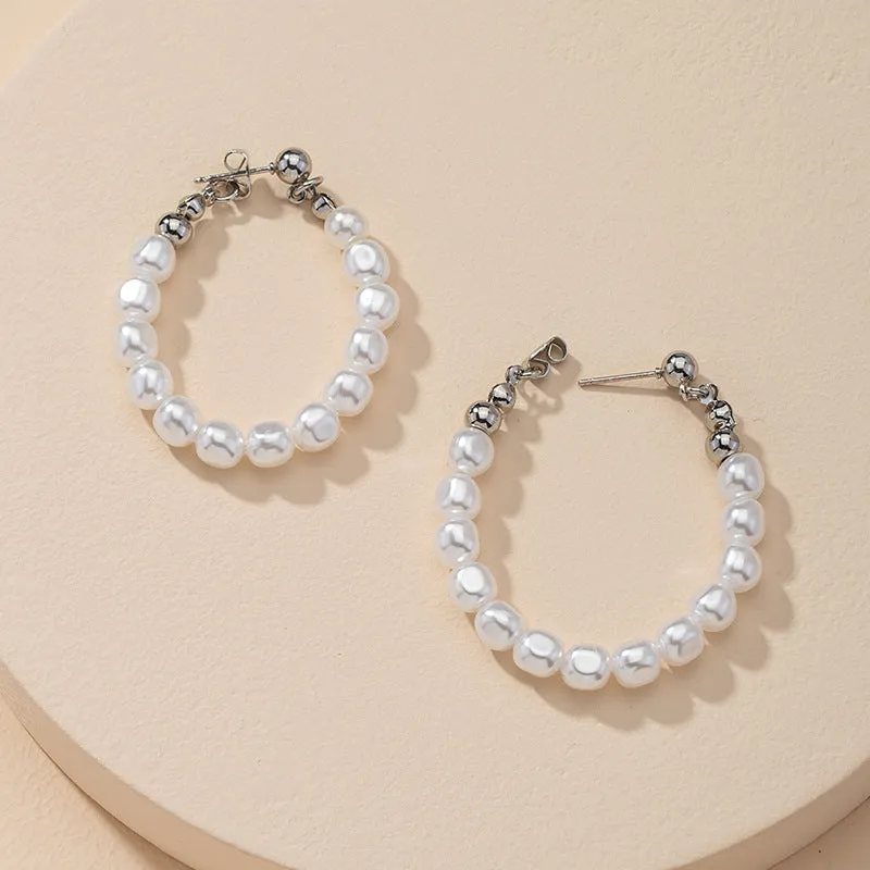 Elegant Vienna Verve Metal Pearl Earrings - Stylish Amazon Jewelry Piece