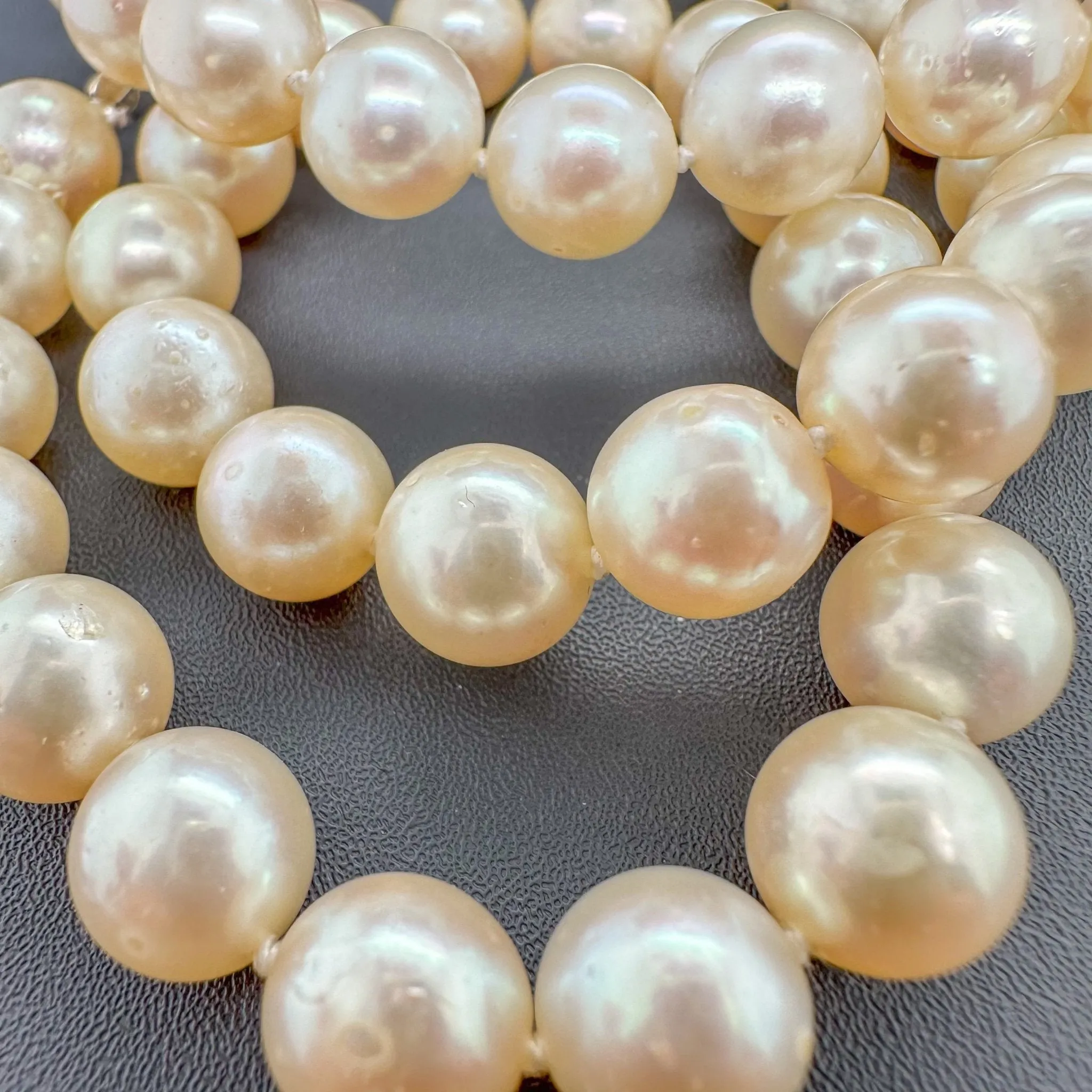 Estate 14K W Gold 8.5-9mm Akoya Pearl & 0.02cttw Diamond 18" Necklace
