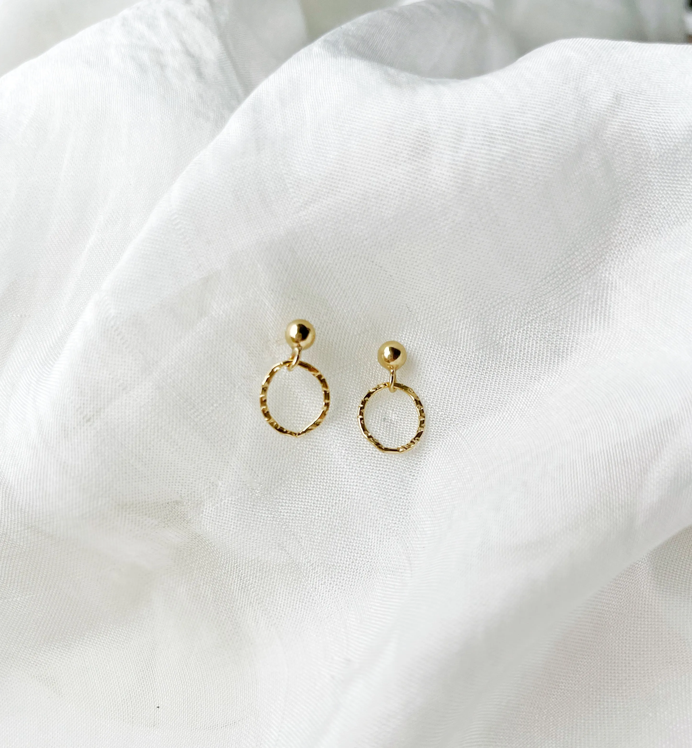 HAMMERED STUDS - LAST FEW REMAINING!
