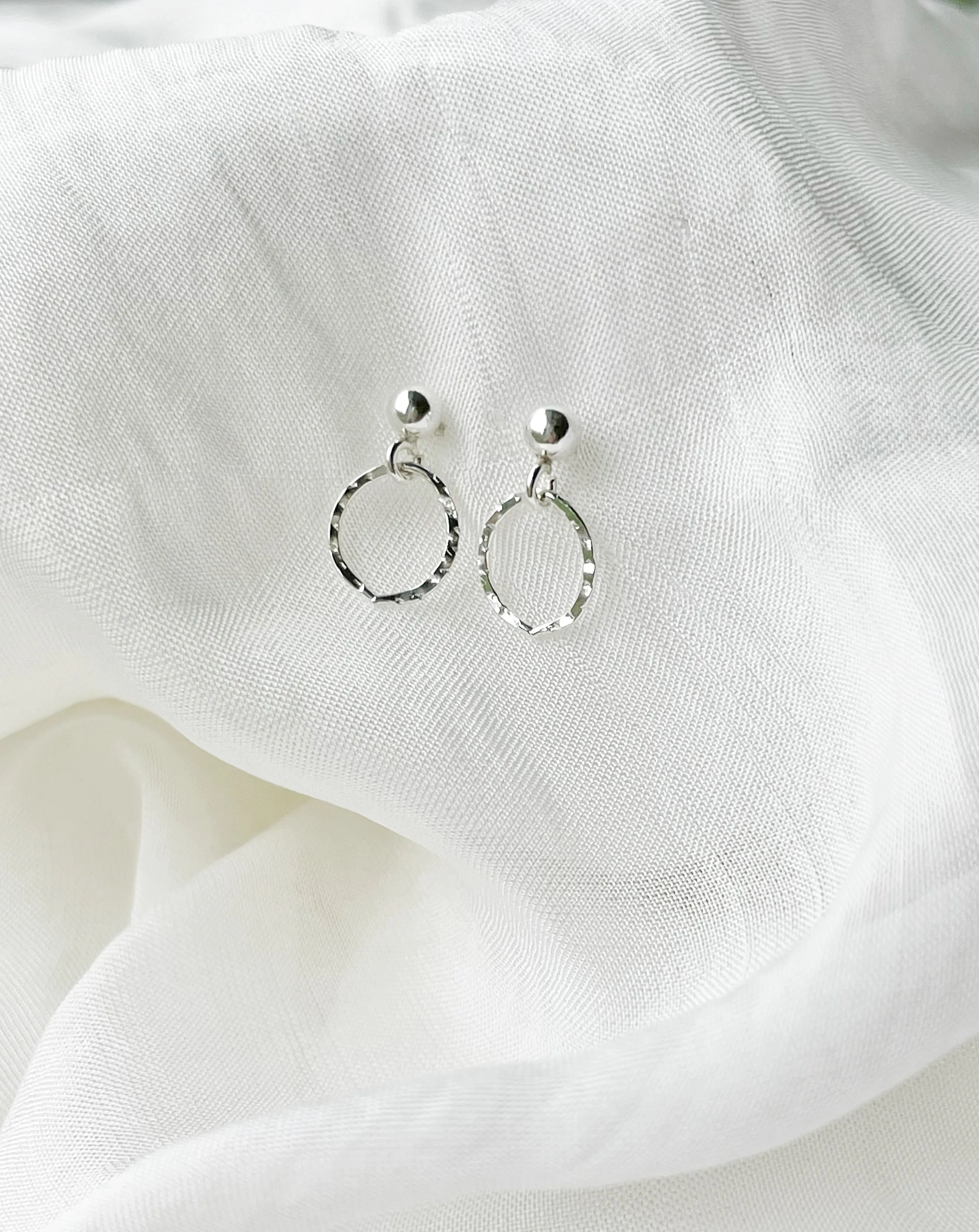 HAMMERED STUDS - LAST FEW REMAINING!