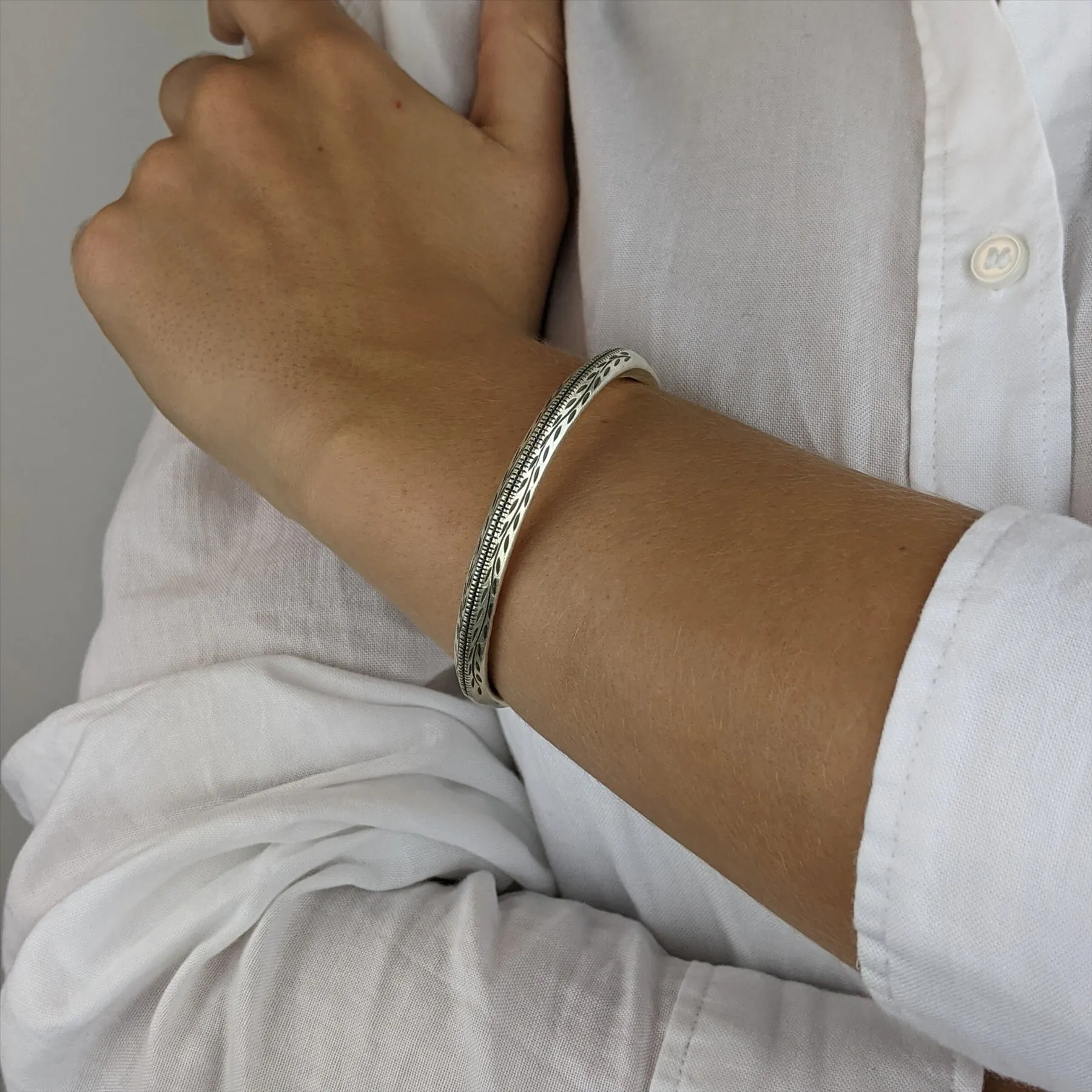 Hill Tribe Silver Leaf Pattern Engraved Cuff Bangle - Chunky Torque Design