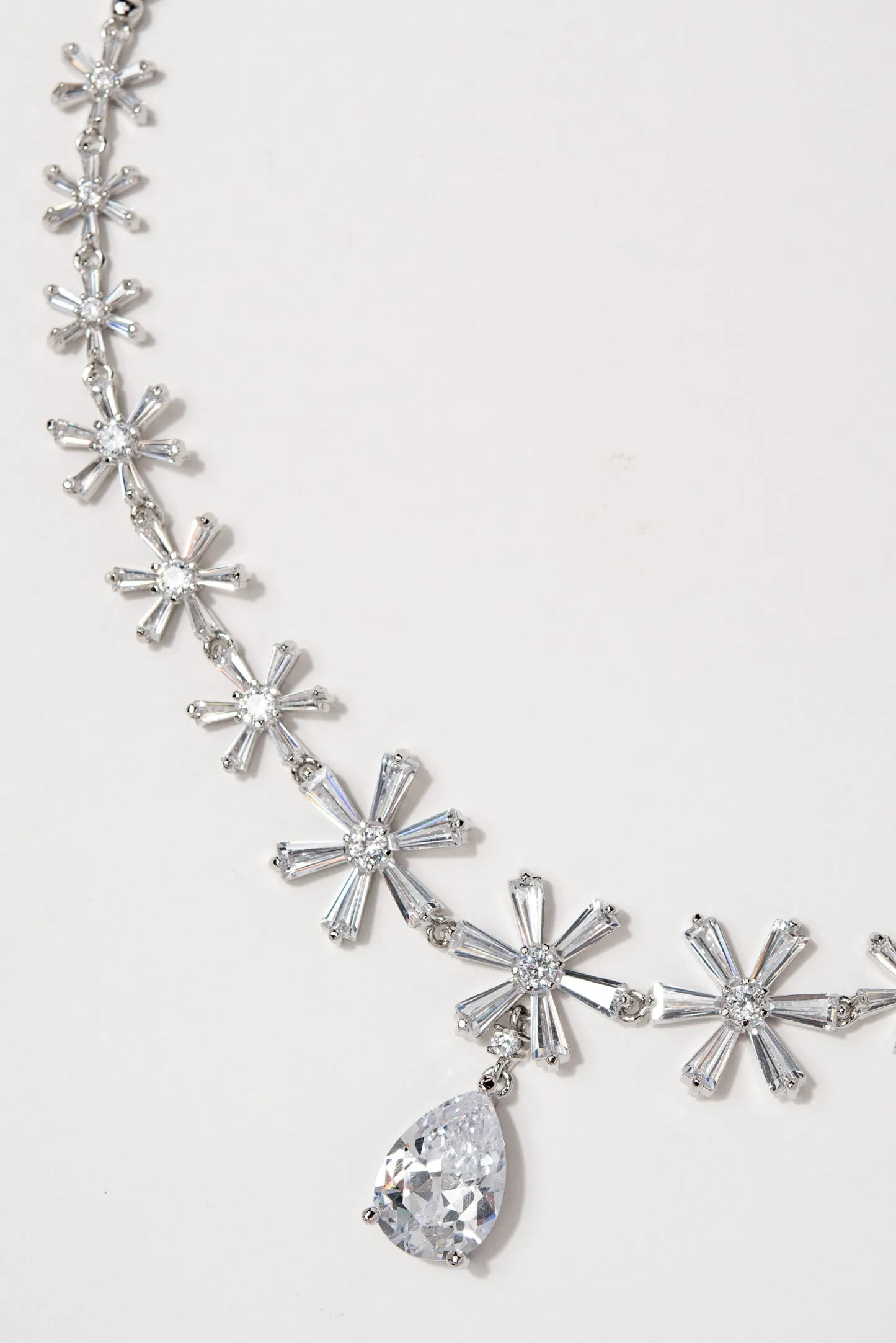 Jenna Glam Cubic Z Necklace Set - Silver
