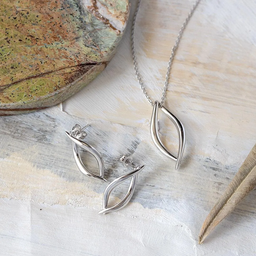 Kit Heath Entwine Twine Twist Link Pendant Necklace