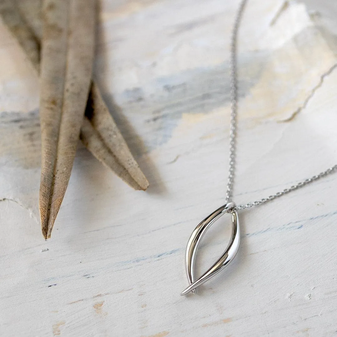 Kit Heath Entwine Twine Twist Link Pendant Necklace