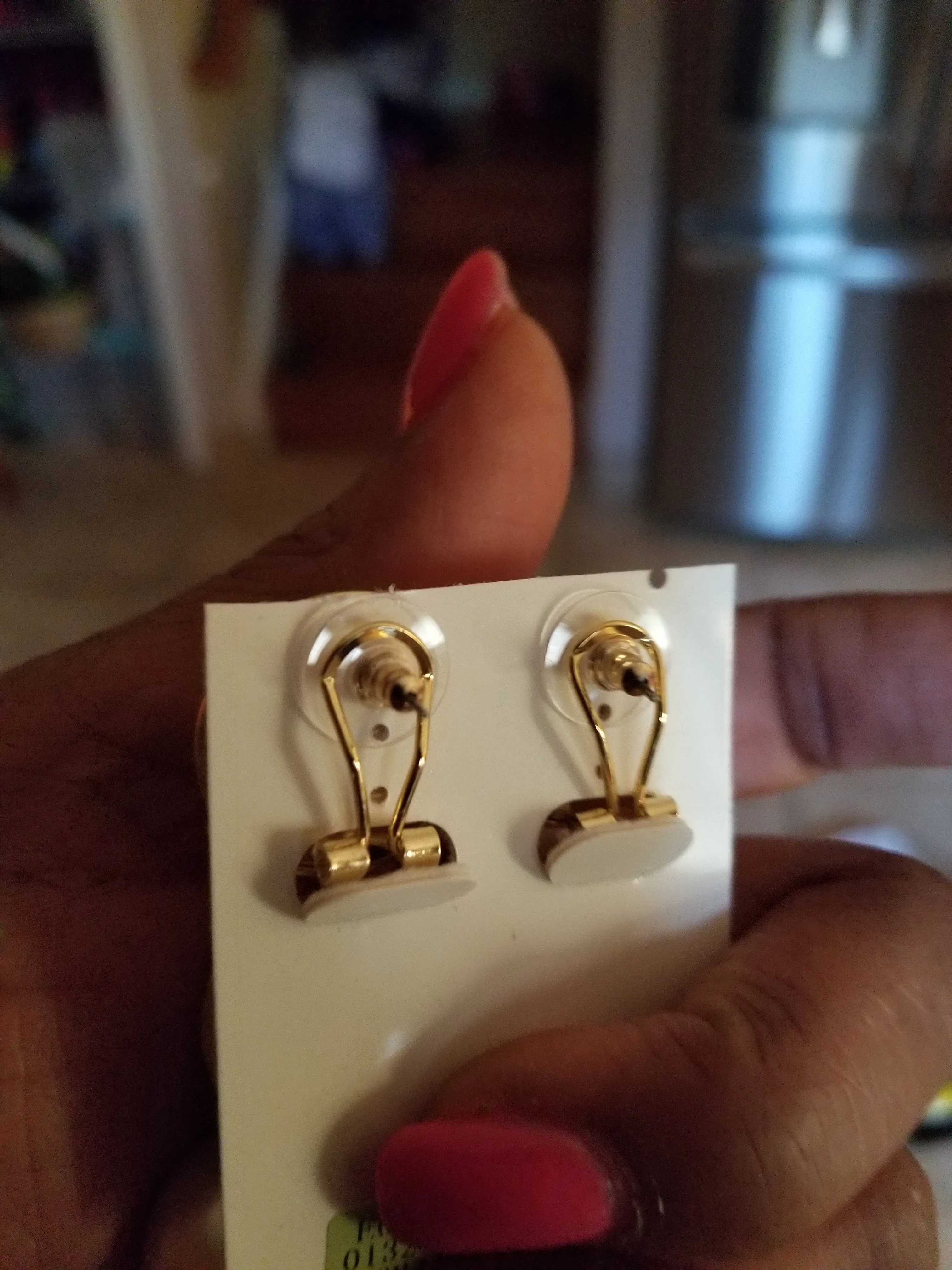 Latest drop-earrings in 18k gold electroplating. Top quality made hypoallergenic. Long lasting. Light weight earrings