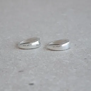 Leigh Tapered Huggie Earrings