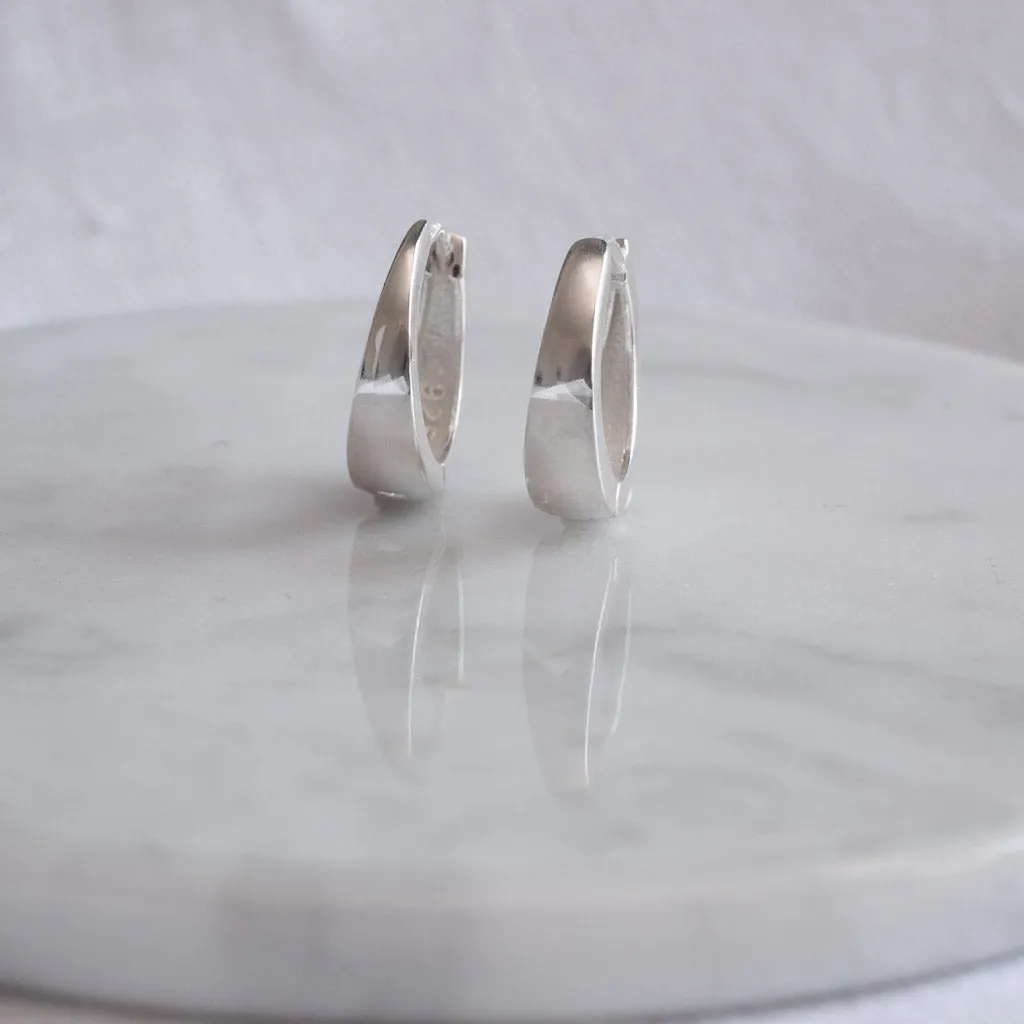 Leigh Tapered Huggie Earrings