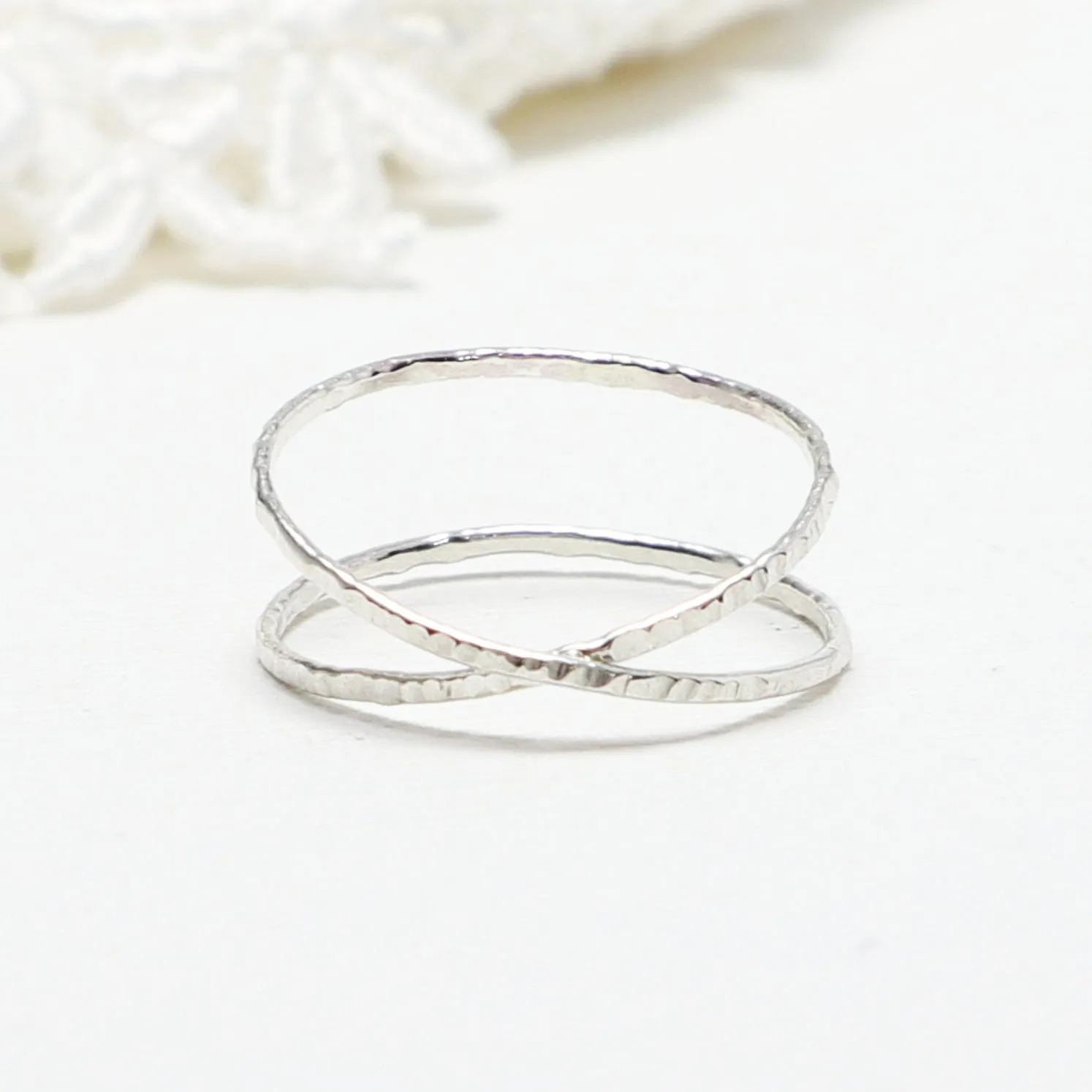 LOVEx Line Hammered Ring
