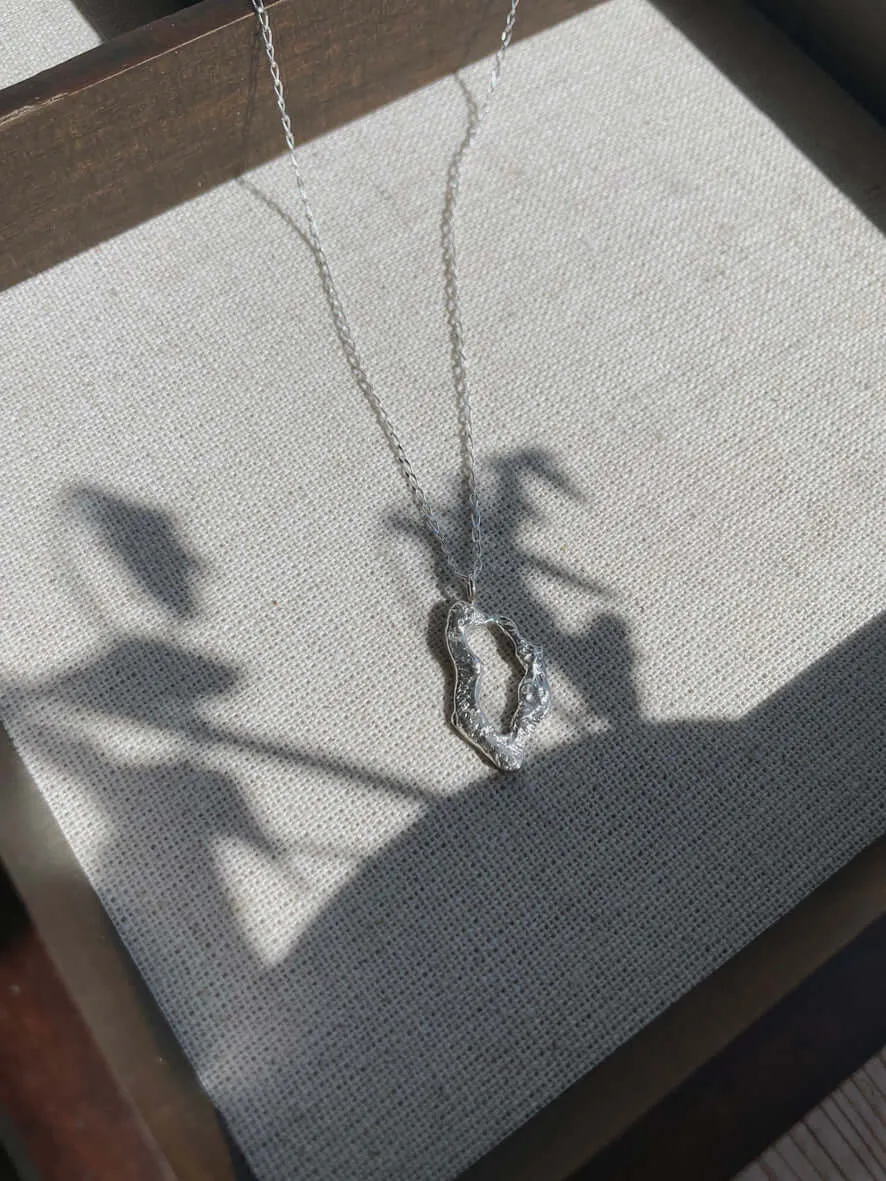 MAYA - Organic shaped oval pendant necklace