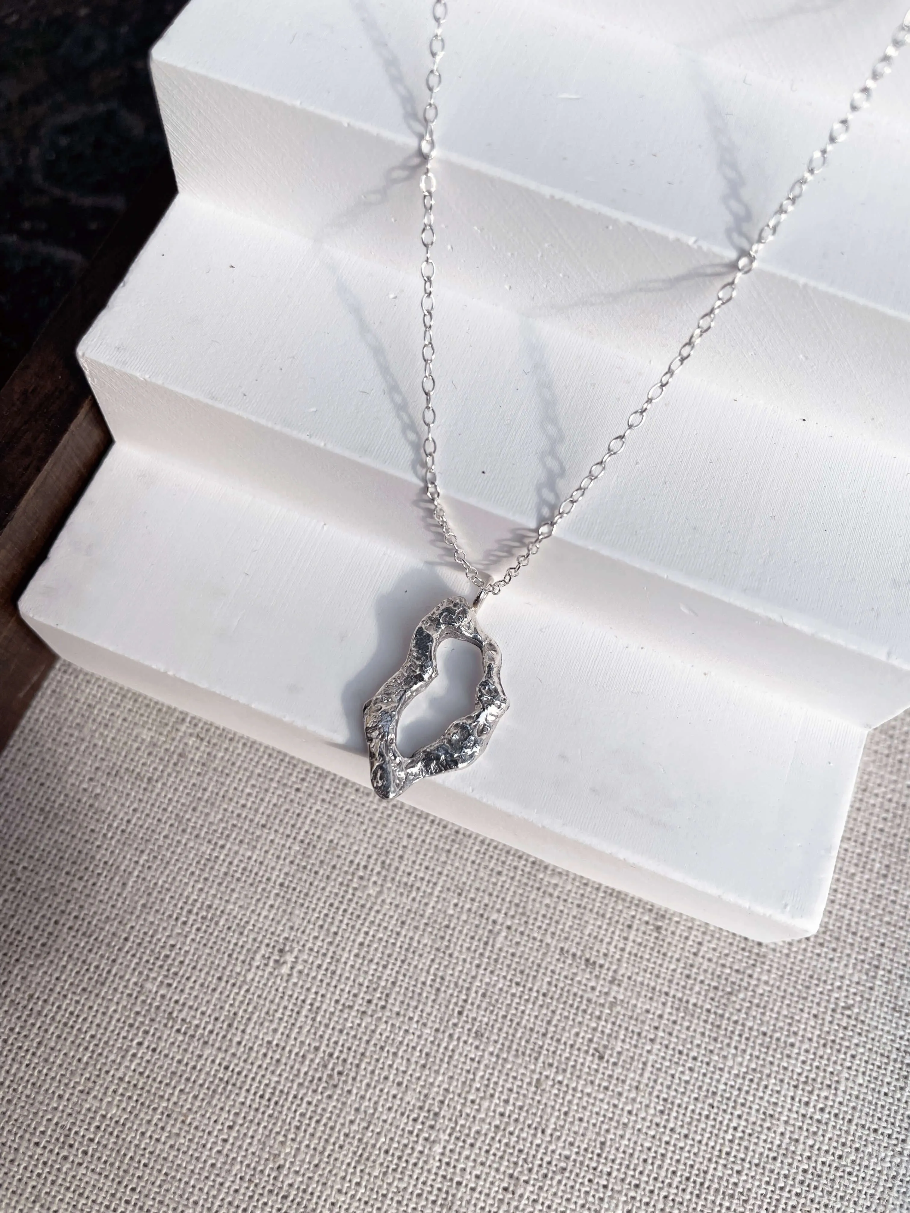 MAYA - Organic shaped oval pendant necklace