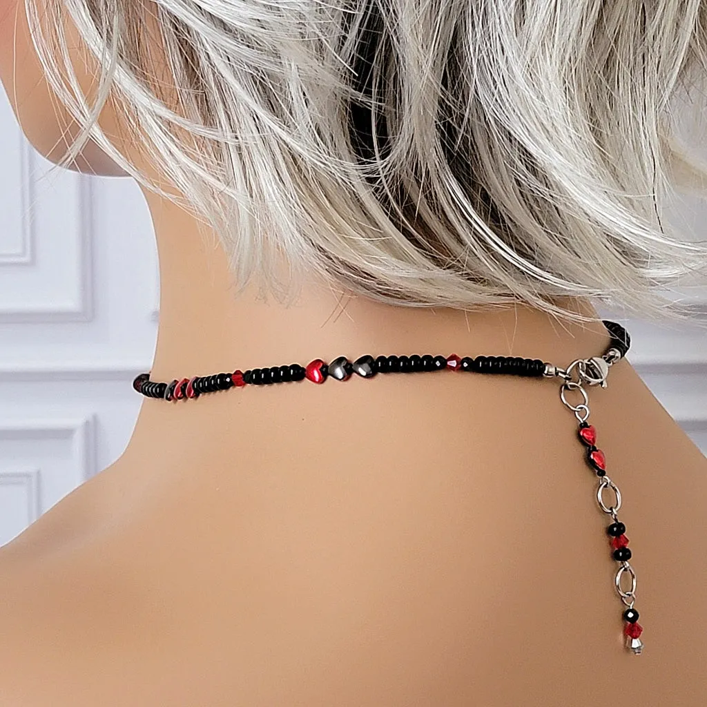 Minimalist Hearts Choker Necklace