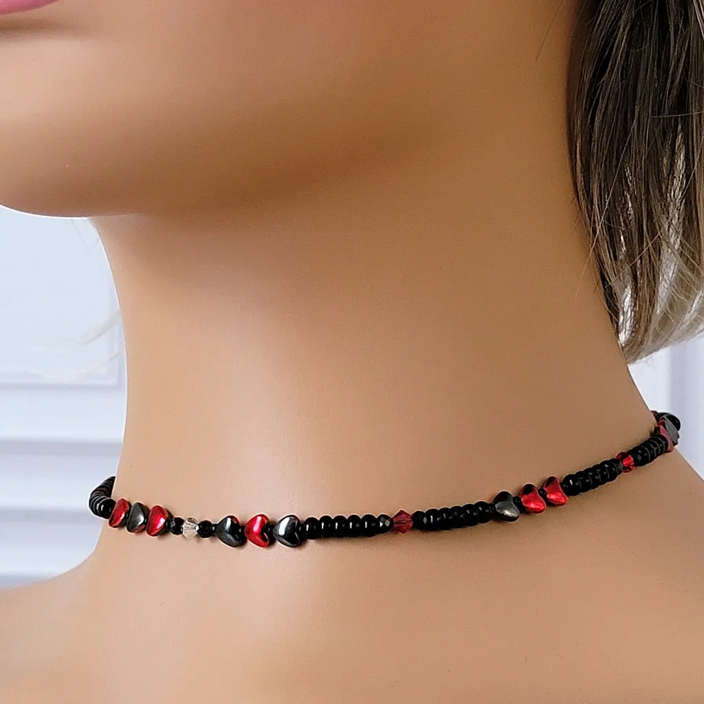 Minimalist Hearts Choker Necklace