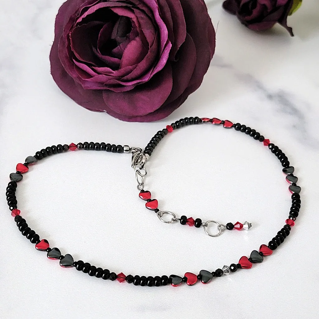 Minimalist Hearts Choker Necklace