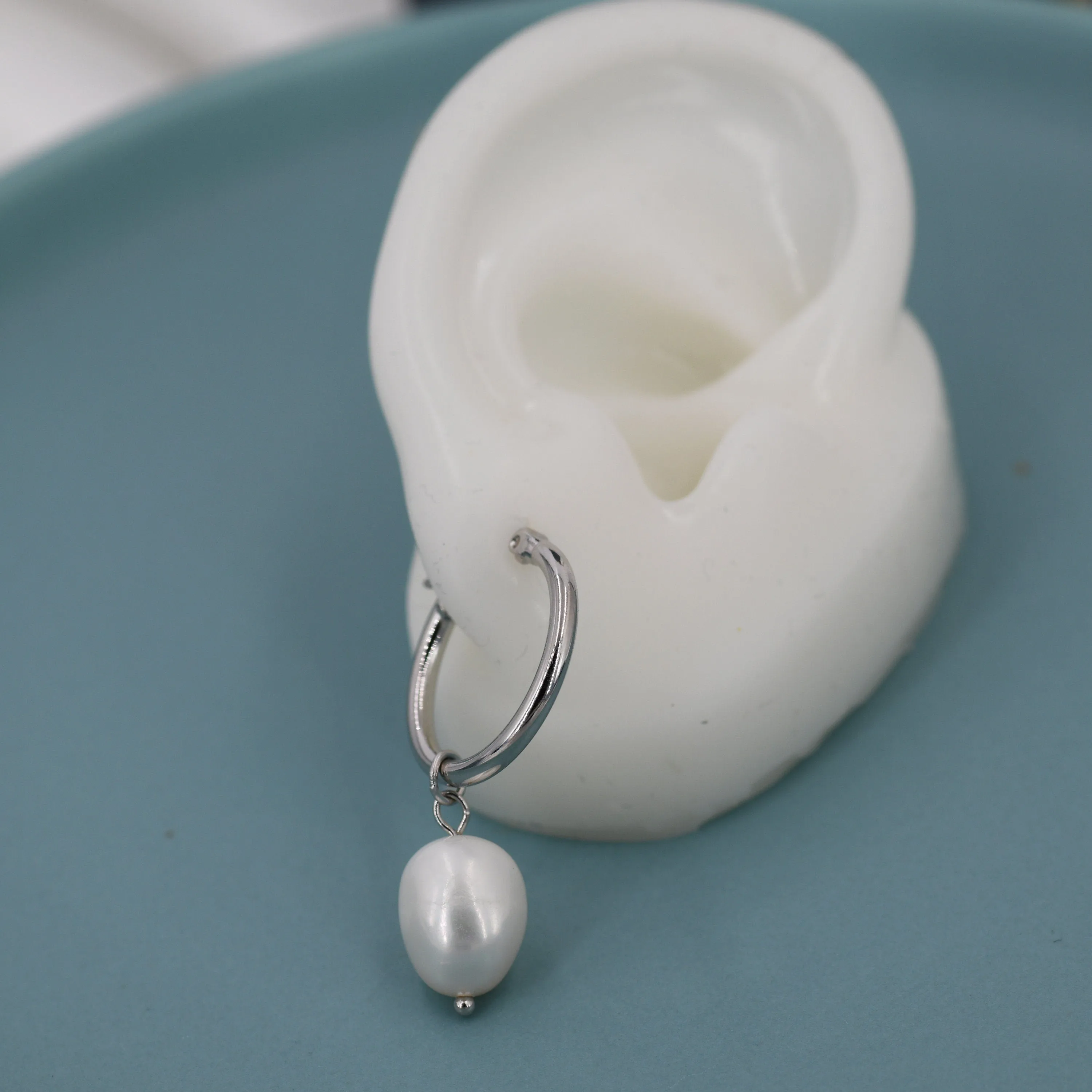 Mismatched Detachable Pearl Dangle Hoop Earrings in Sterling Silver, Silver or Gold, 14mm Hoops, Simple Hoop Earrings