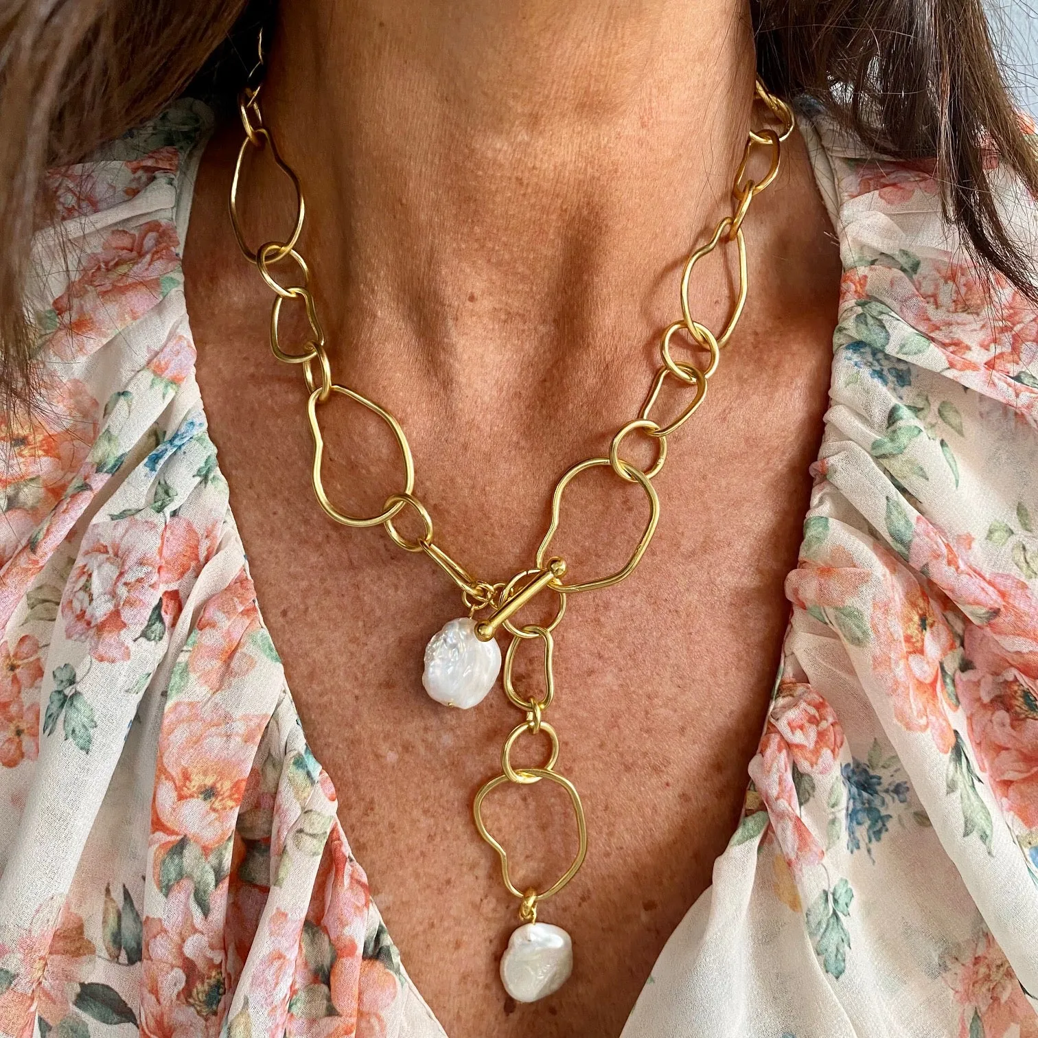 Organic Link X Pearl Necklace